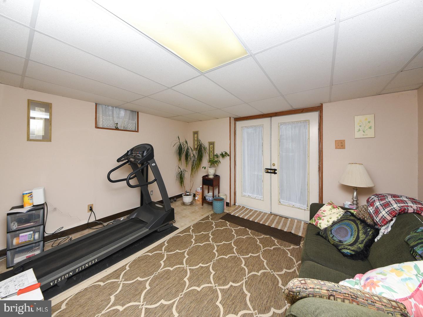 HUNTINGDON VALLEY - Residential