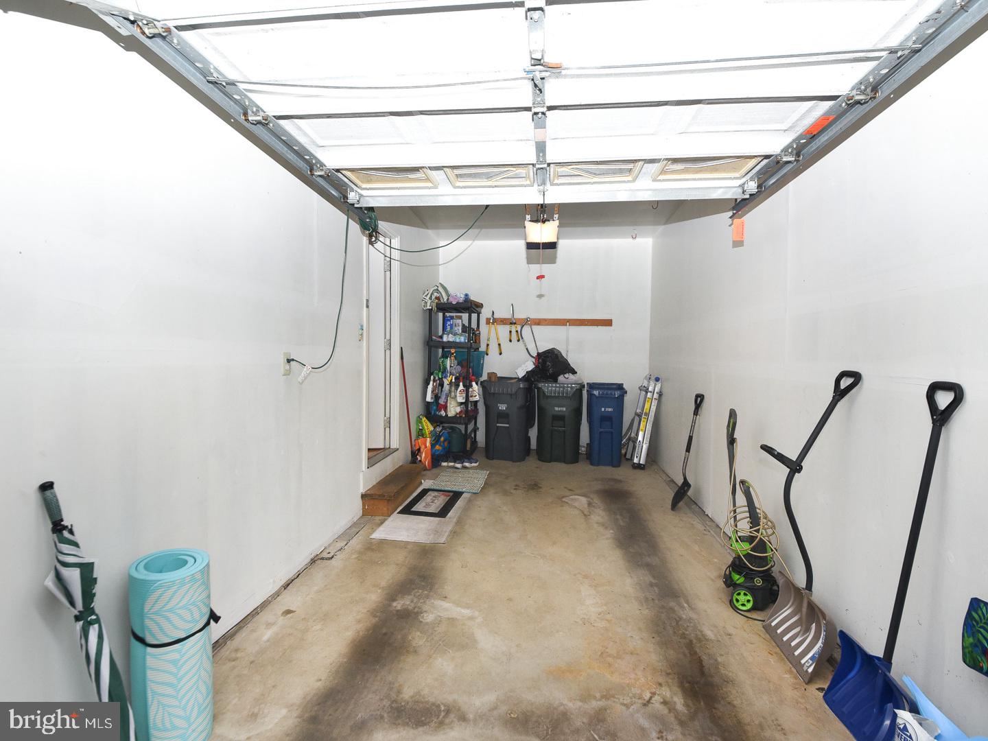 HUNTINGDON VALLEY - Residential