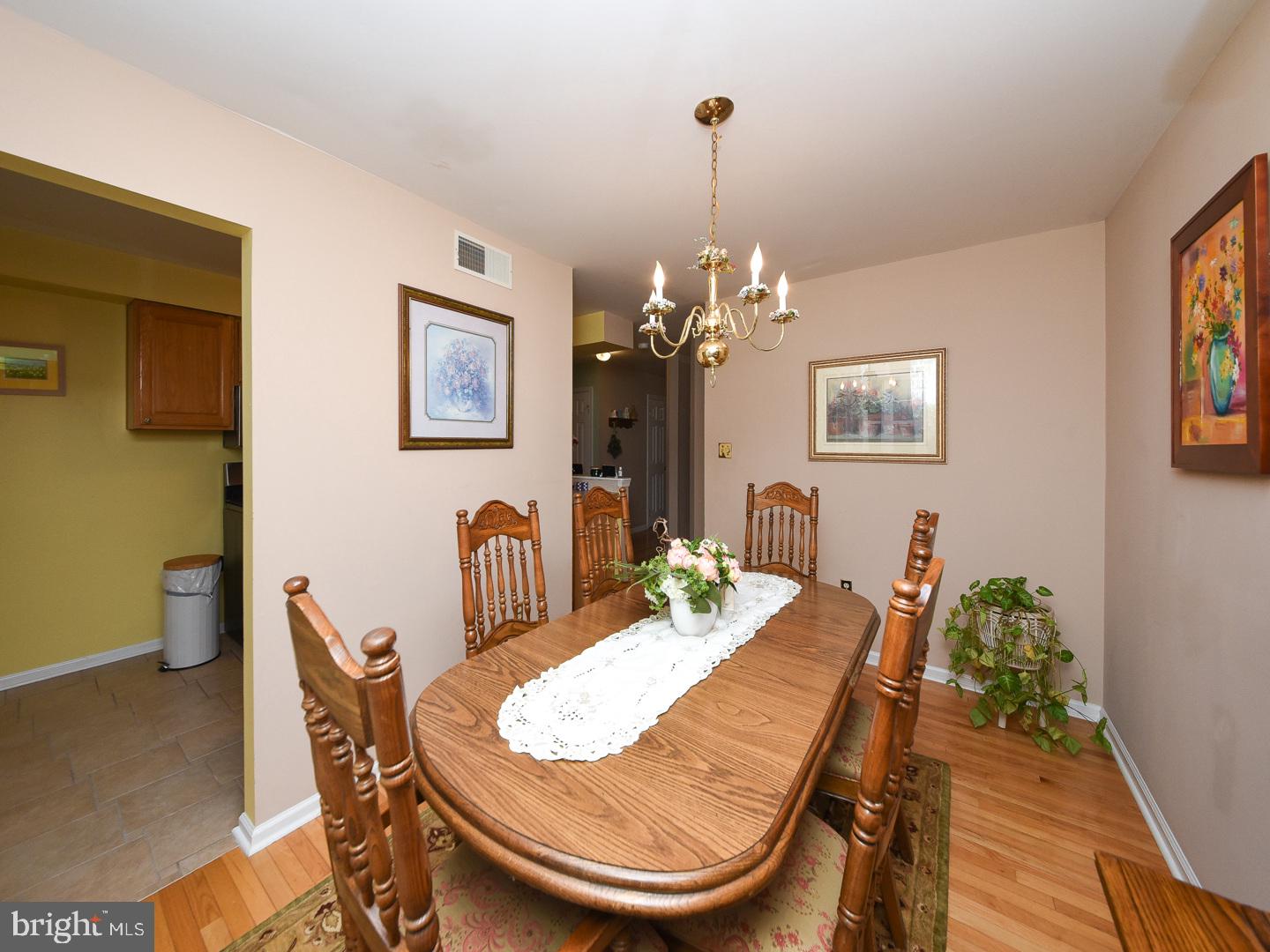 HUNTINGDON VALLEY - Residential