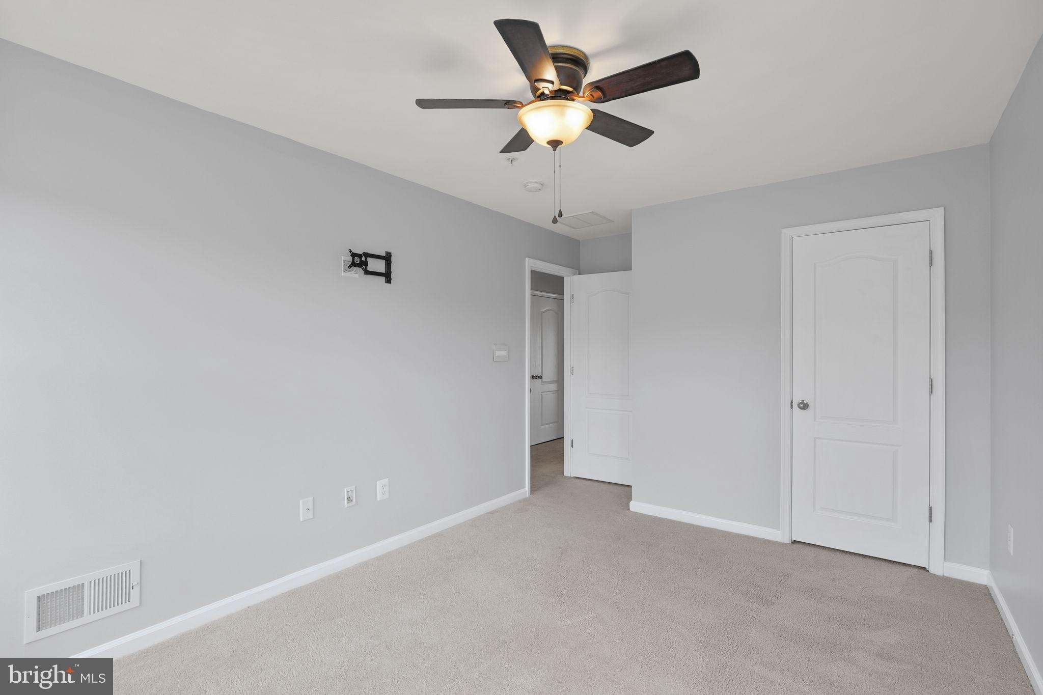 TANYARD SPRINGS - Residential