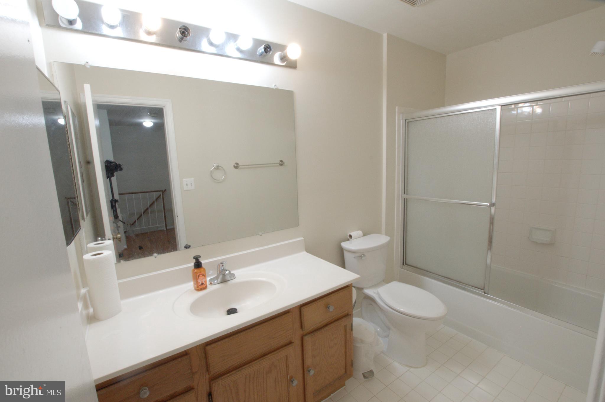 GLENSFORD CONDO - Residential