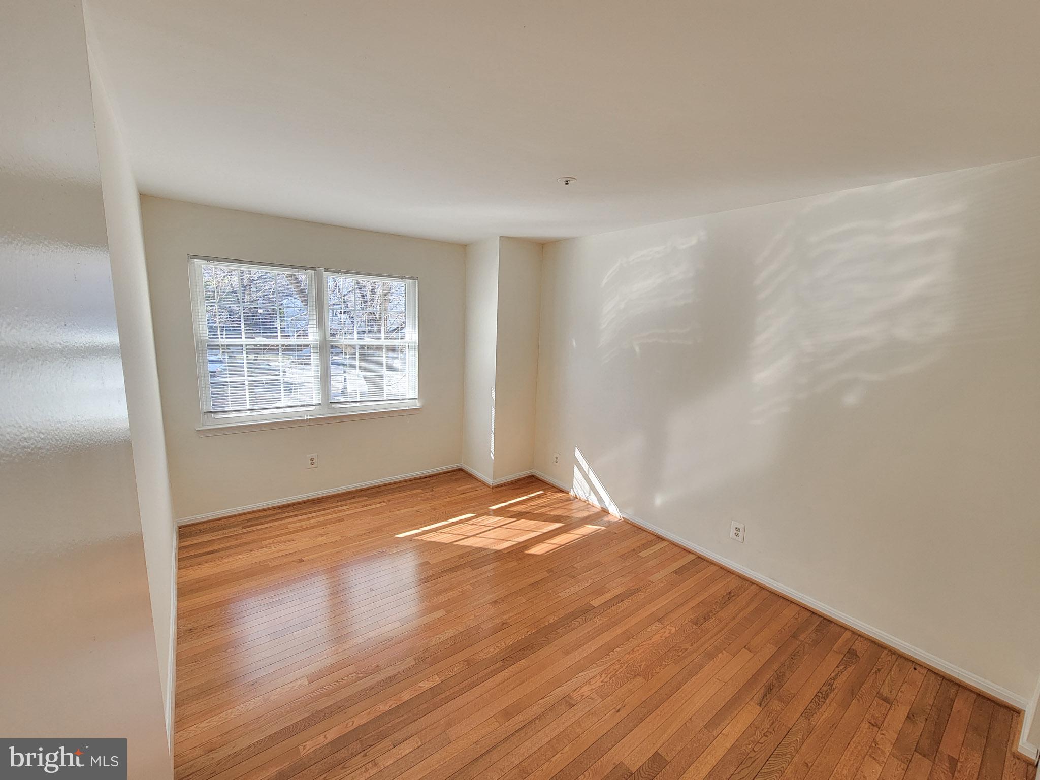 GLENSFORD CONDO - Residential