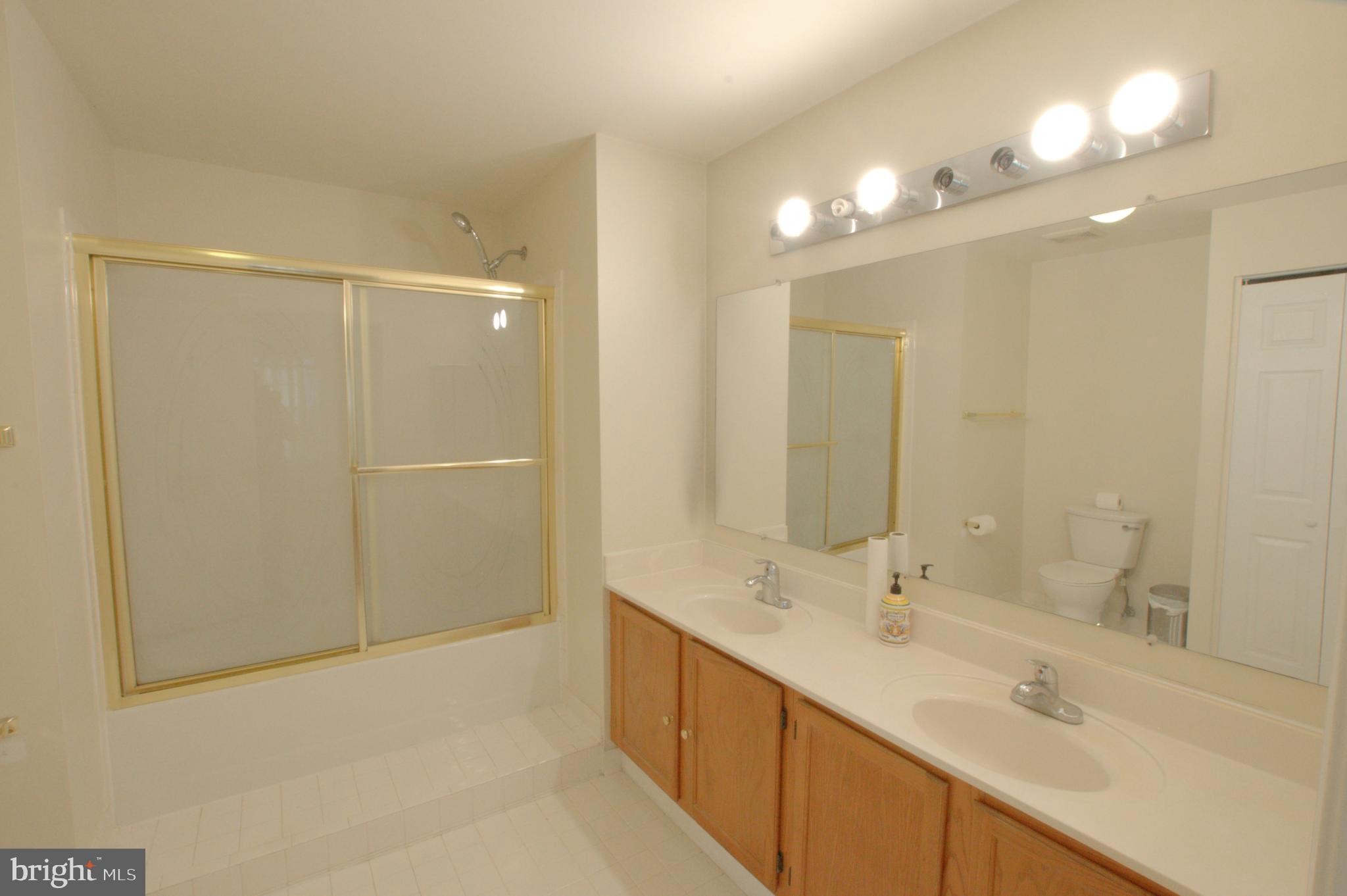 GLENSFORD CONDO - Residential