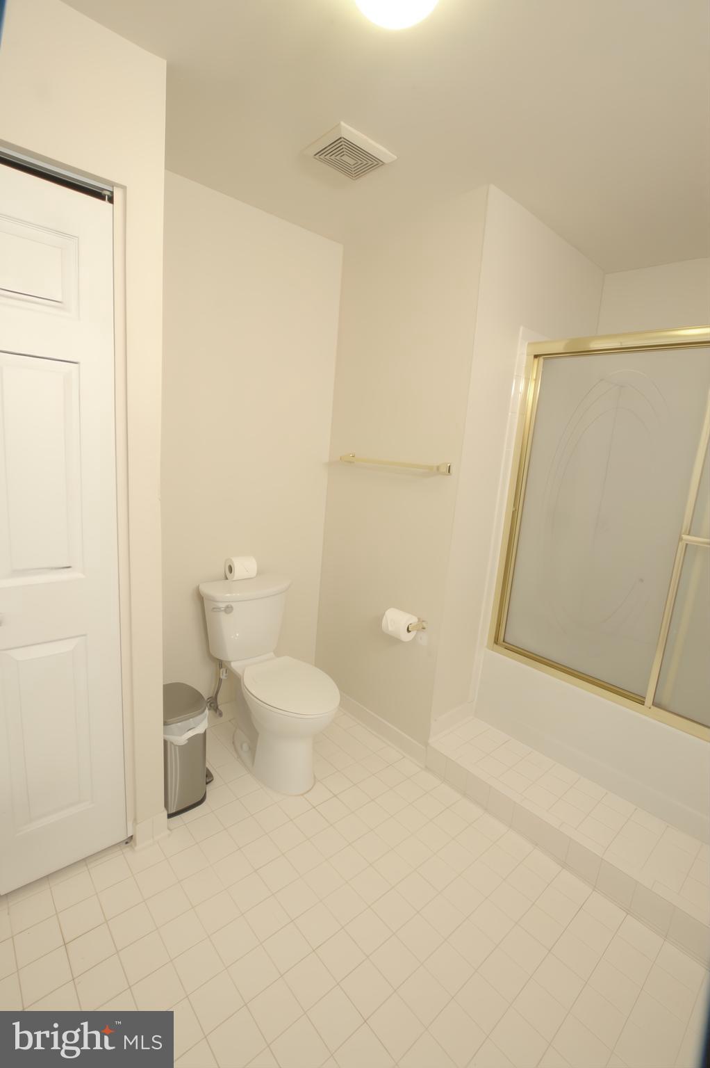 GLENSFORD CONDO - Residential