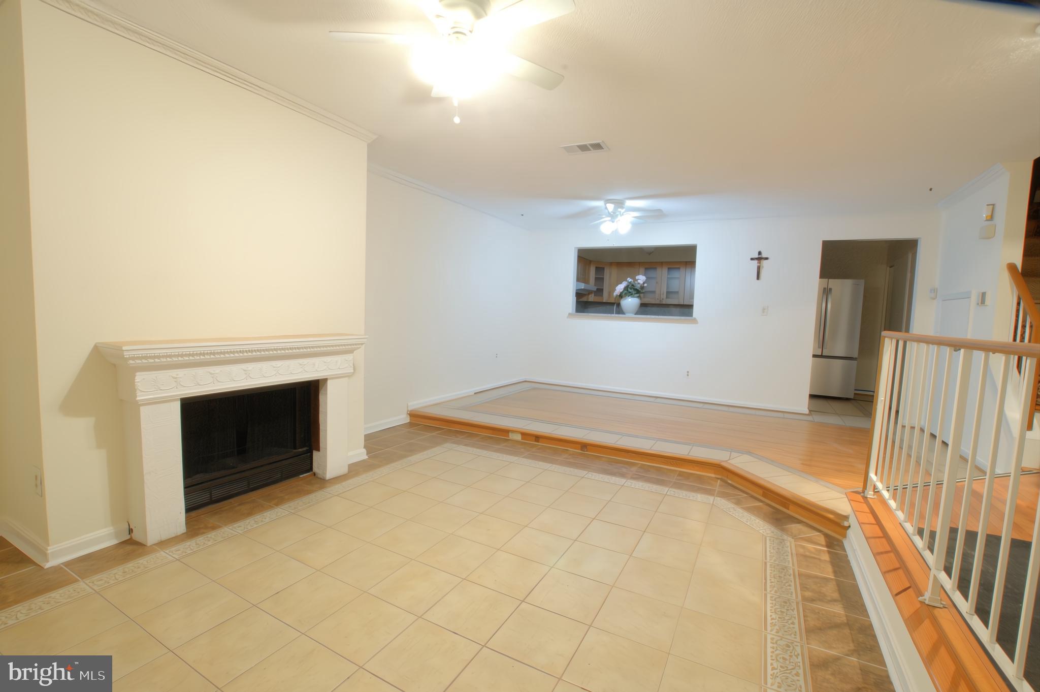 GLENSFORD CONDO - Residential