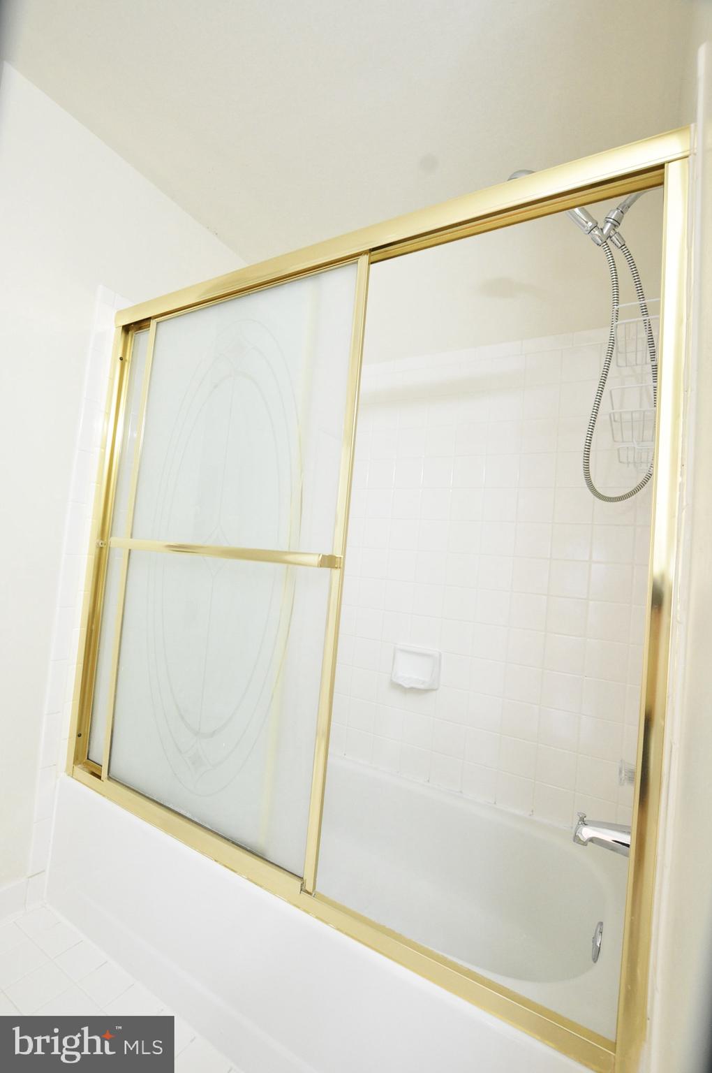 GLENSFORD CONDO - Residential