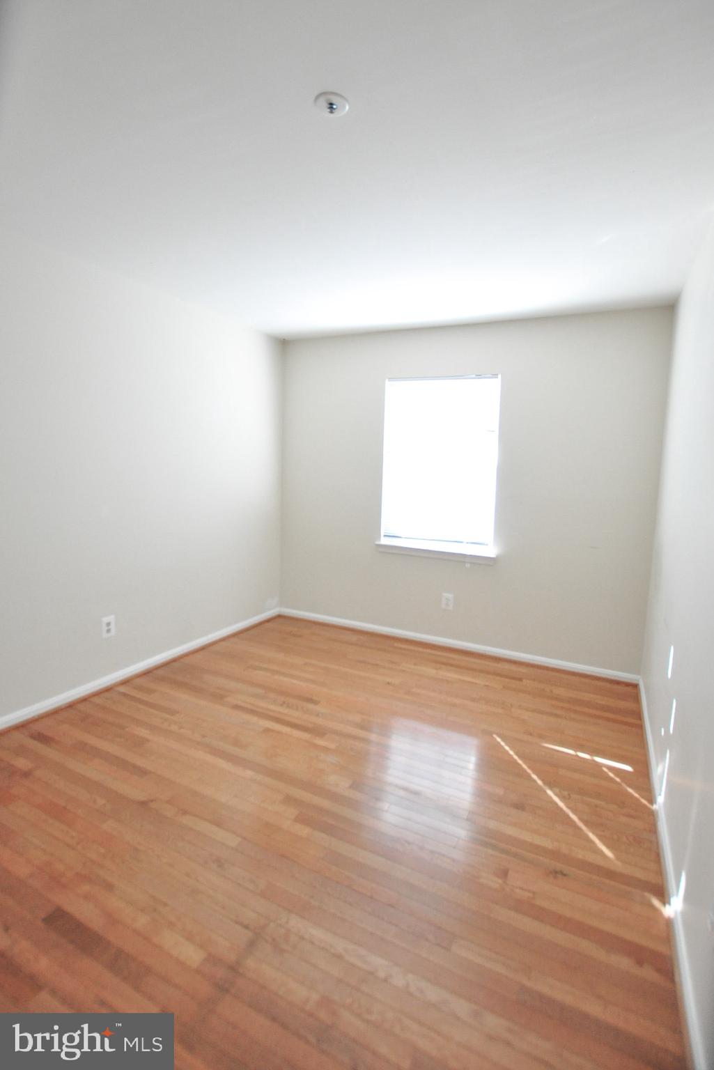 GLENSFORD CONDO - Residential