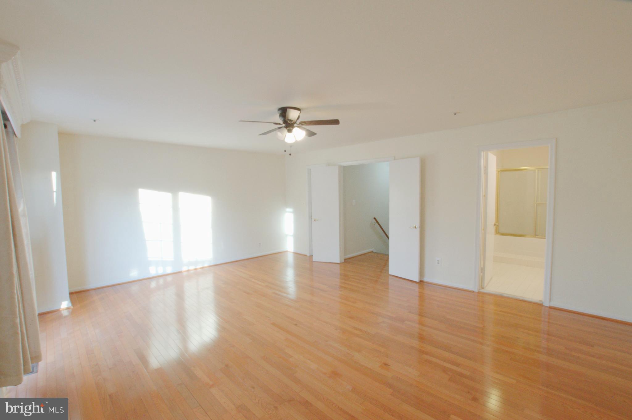 GLENSFORD CONDO - Residential