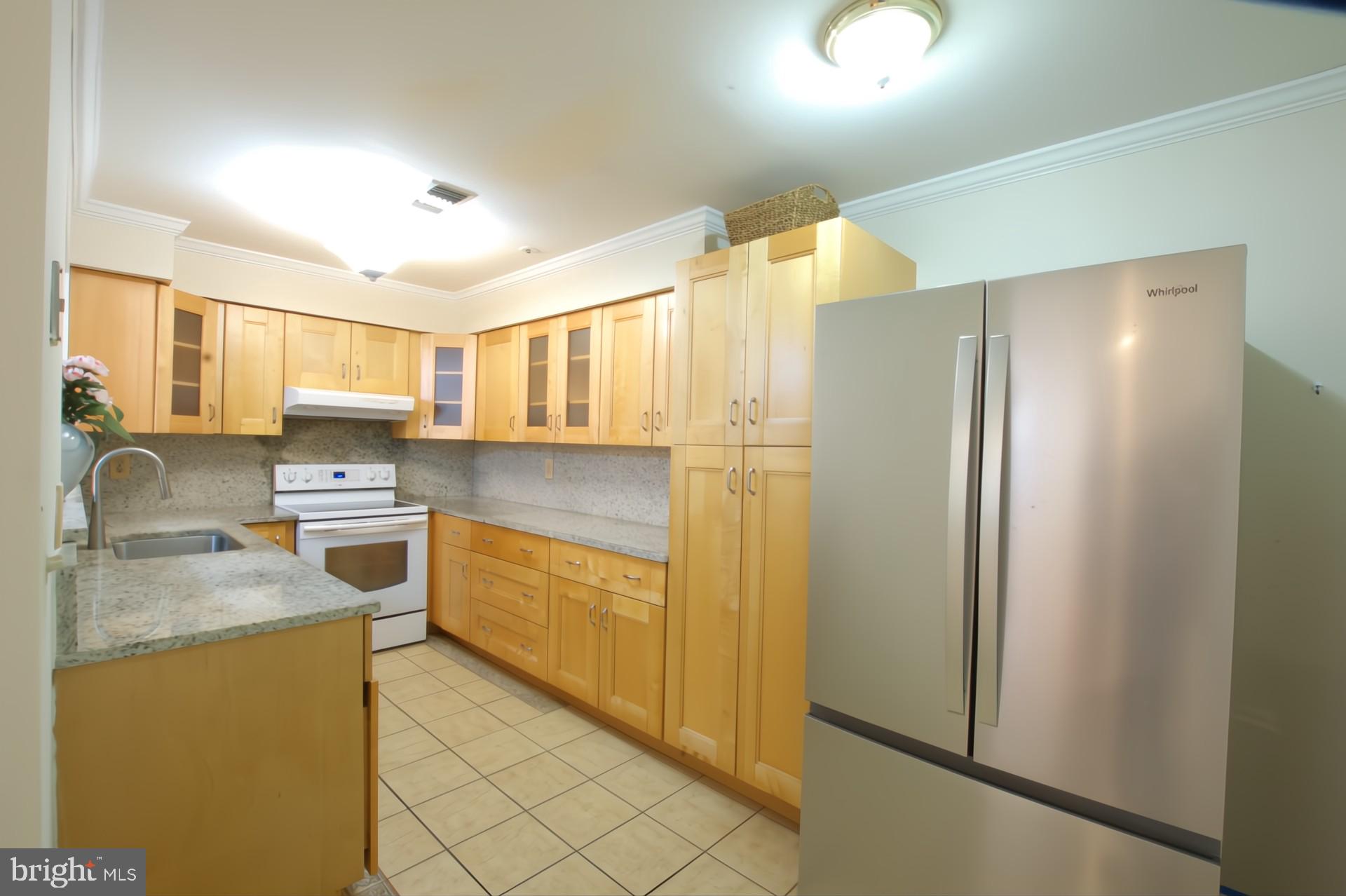 GLENSFORD CONDO - Residential