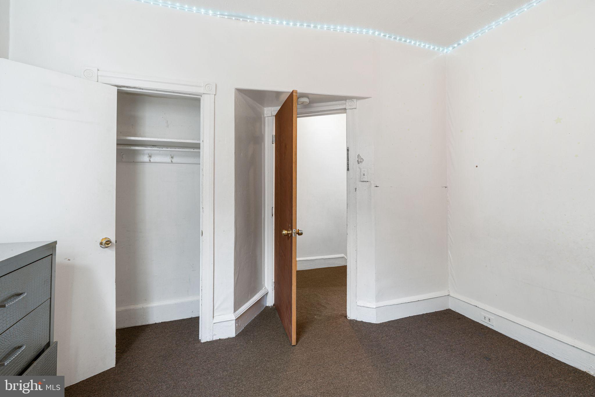 PORT RICHMOND - Residential