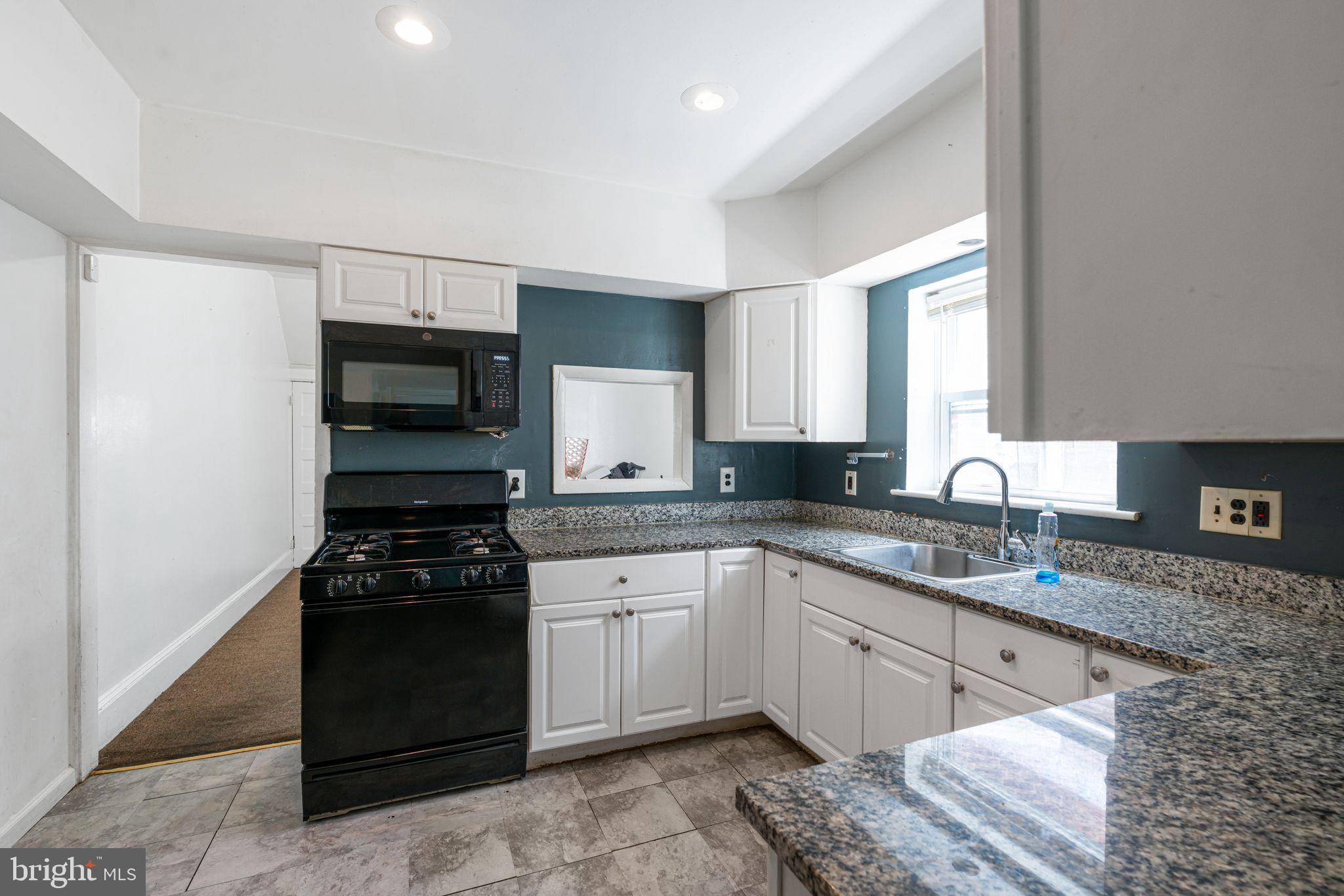 PORT RICHMOND - Residential