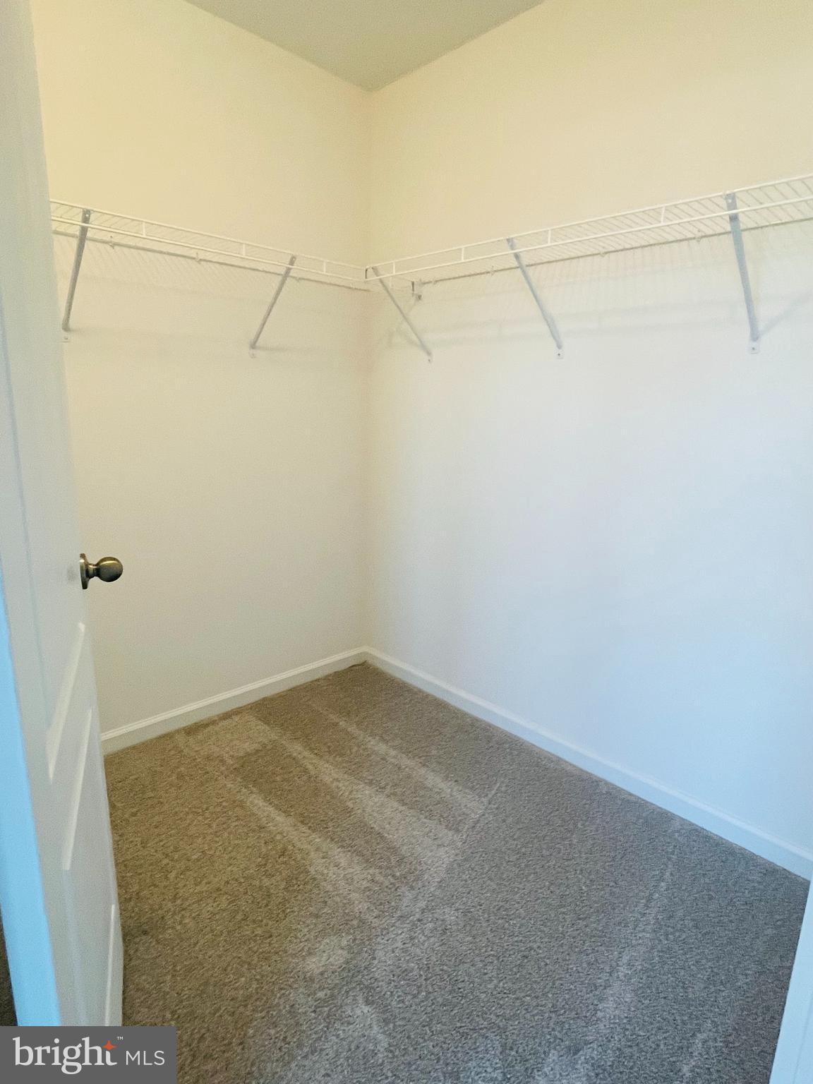 MARTINSBURG STATION - Residential Lease