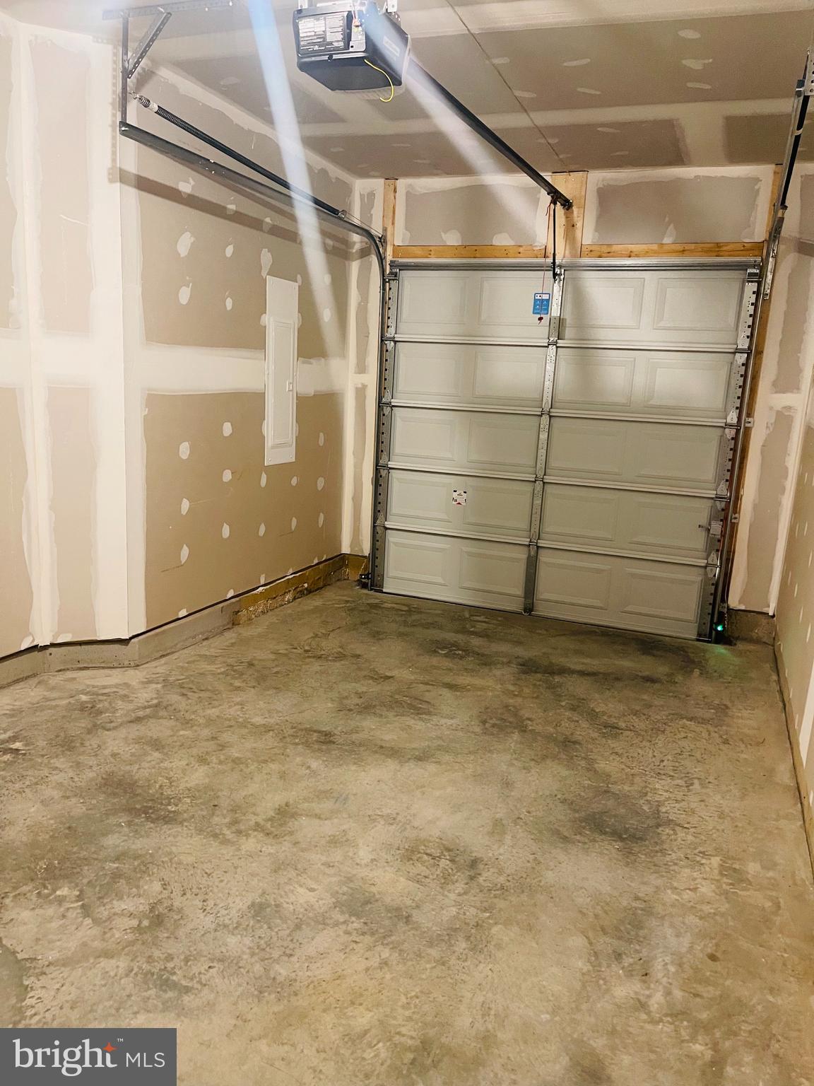 MARTINSBURG STATION - Residential Lease