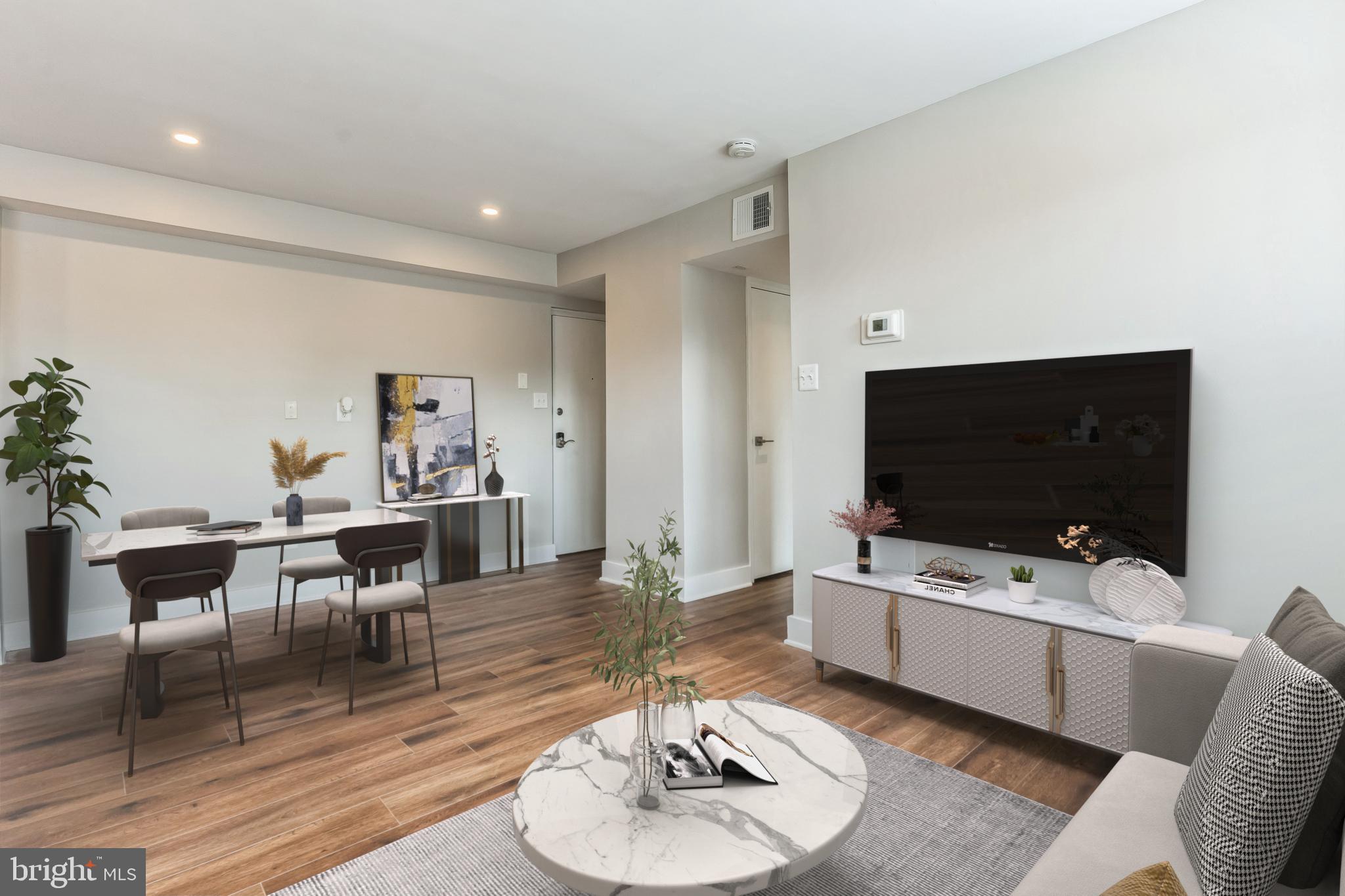 212 OAKWOOD STREET SE 218