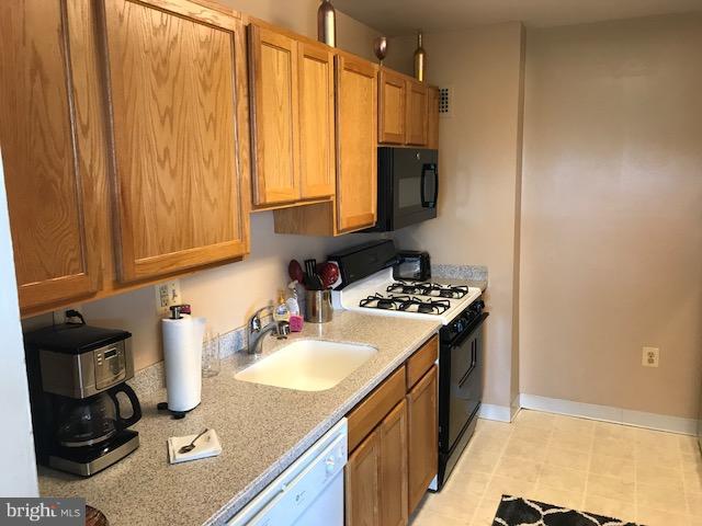 PARC EAST - Residential Lease