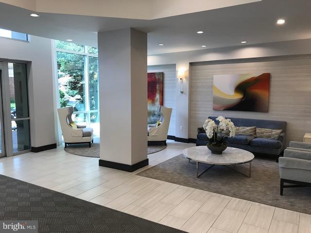 PARC EAST - Residential Lease