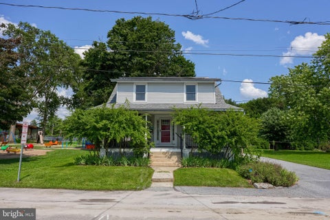 Homes For Sale - 6045 Pine Street<br/> Lancaster County, EAST PETERSBURG, PA 17520