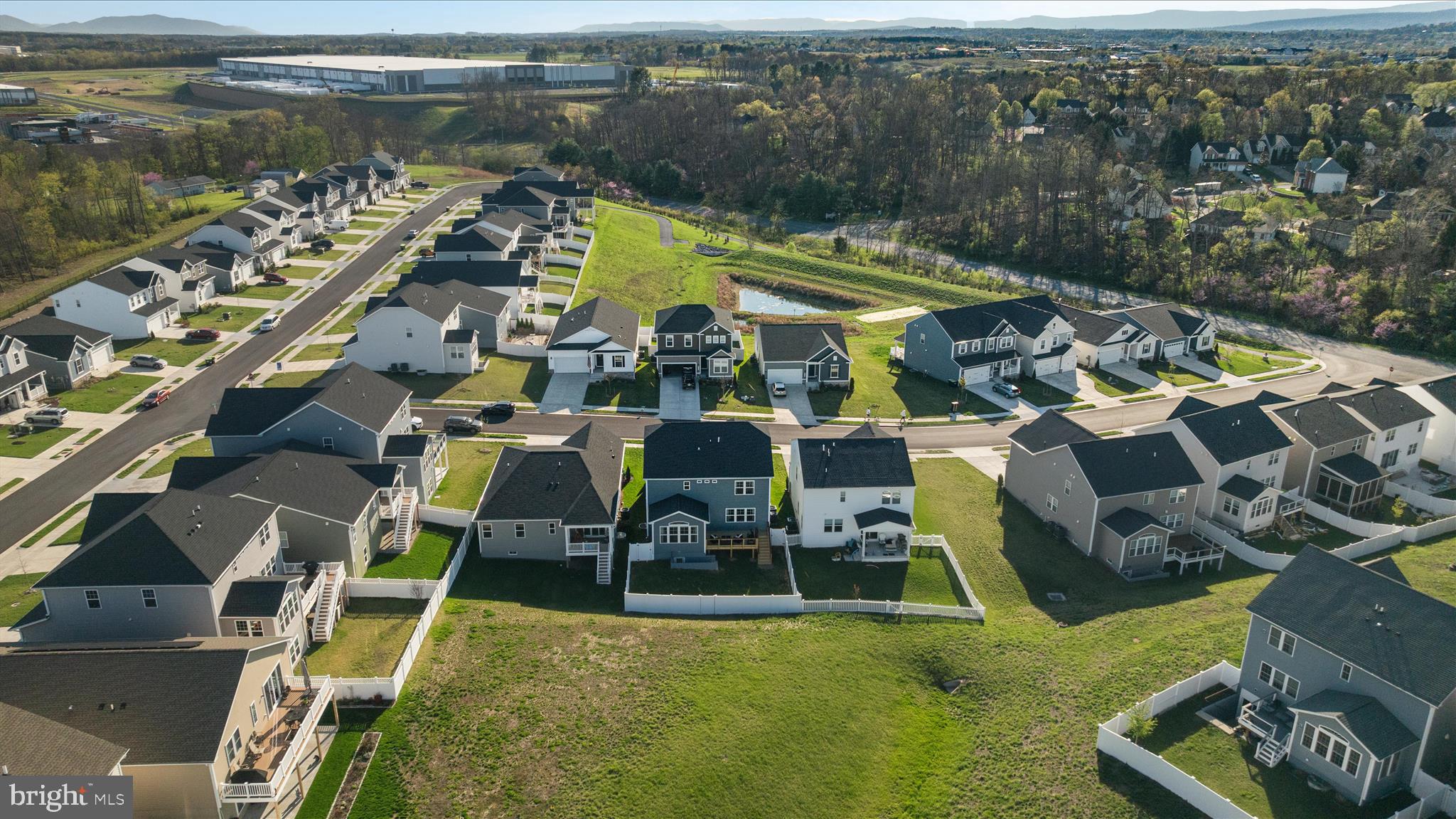 RAVEN OAKS - Residential