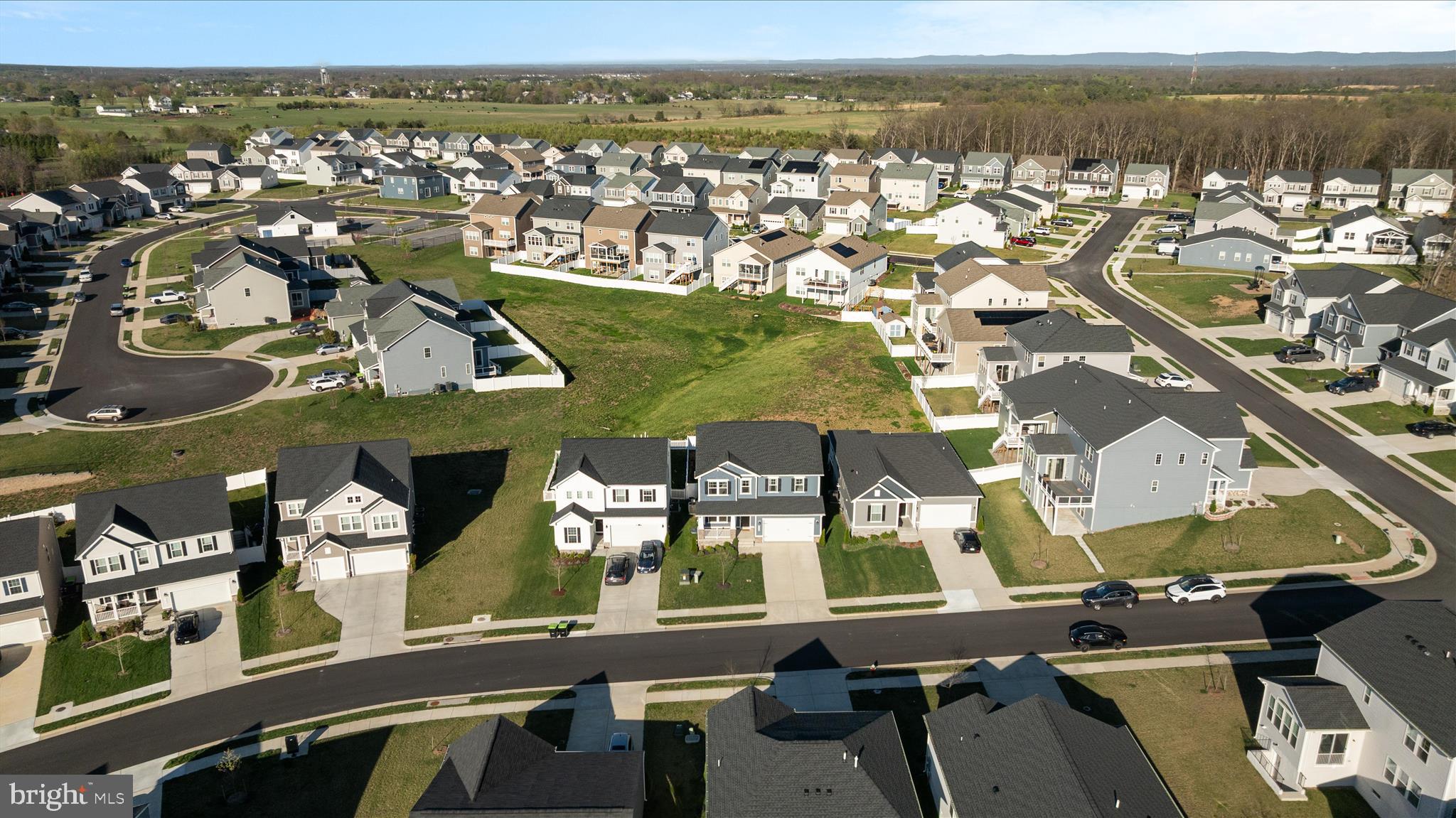 RAVEN OAKS - Residential