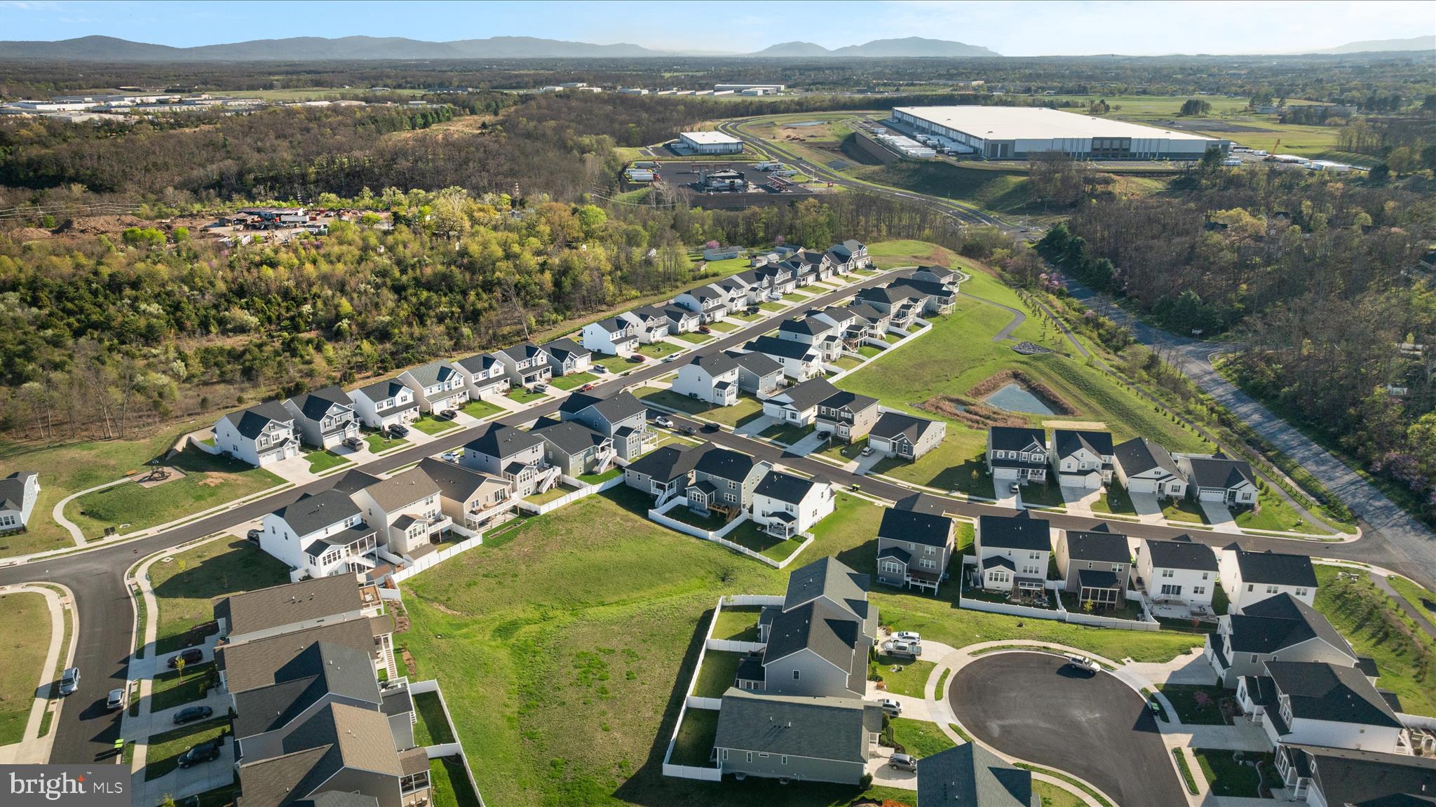 RAVEN OAKS - Residential