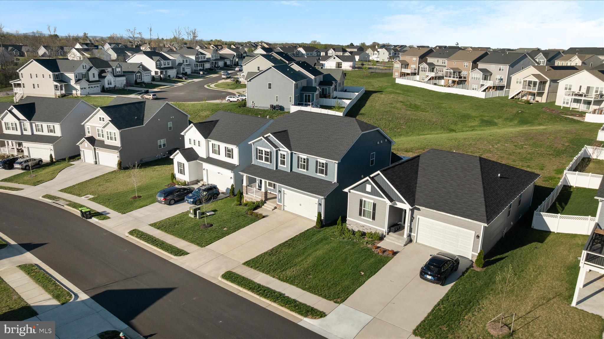 RAVEN OAKS - Residential