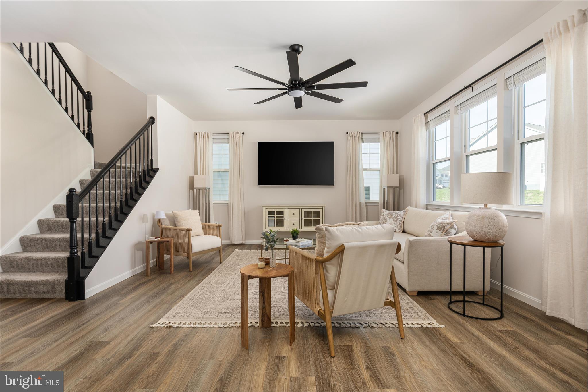 RAVEN OAKS - Residential