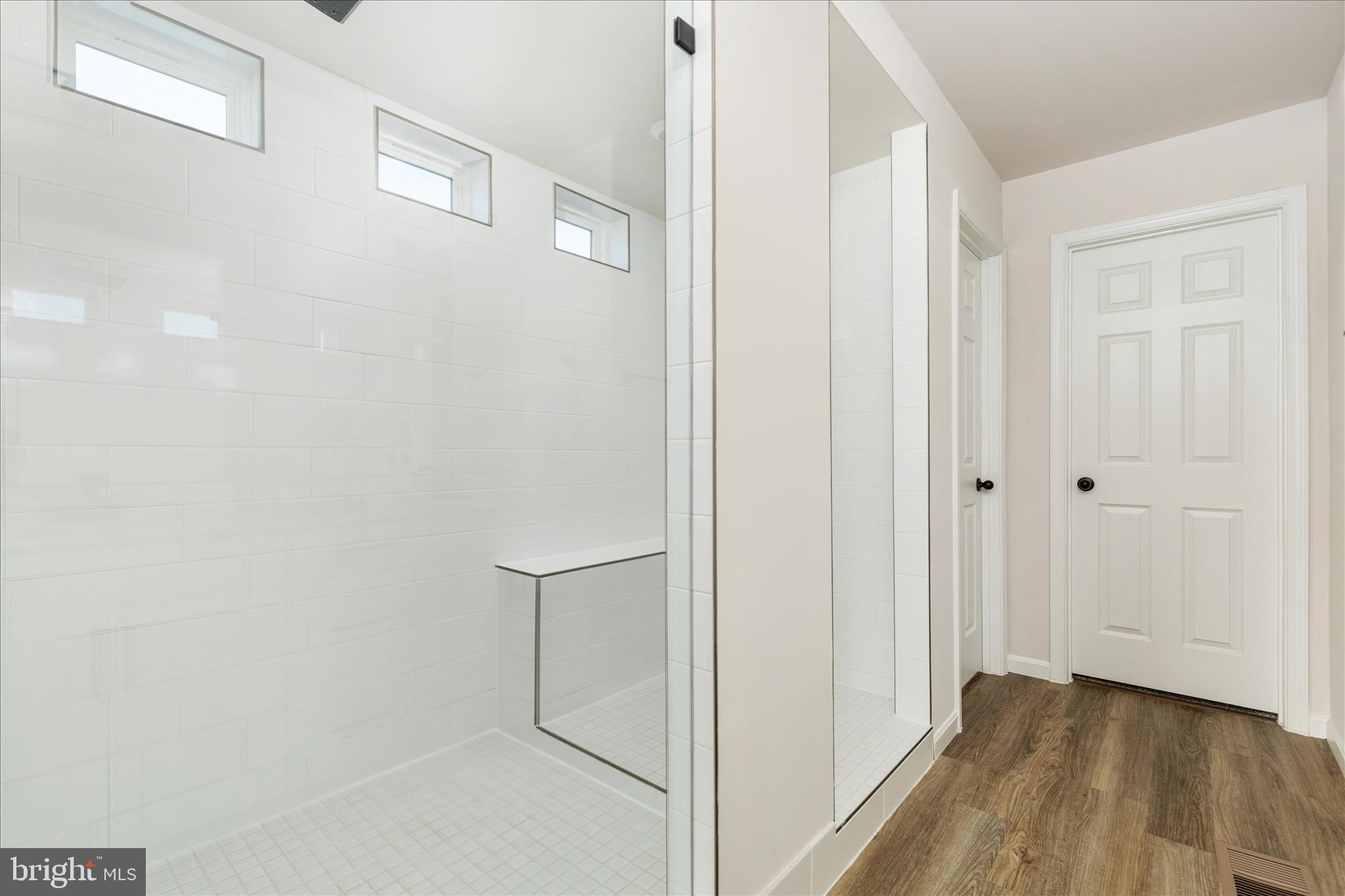 RAVEN OAKS - Residential