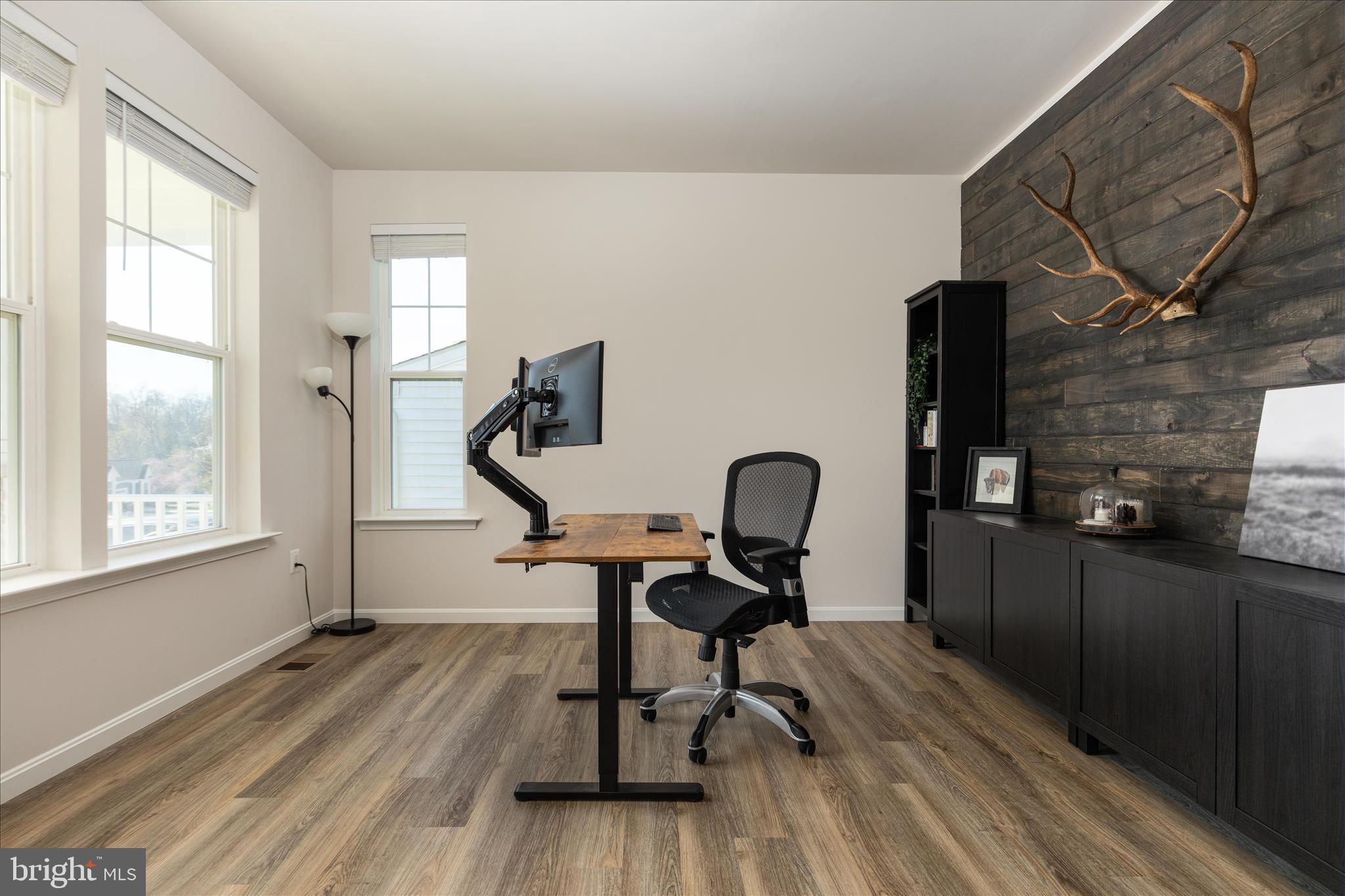 RAVEN OAKS - Residential