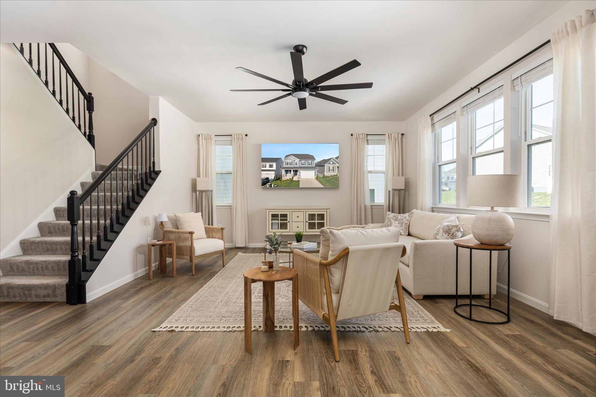 RAVEN OAKS - Residential