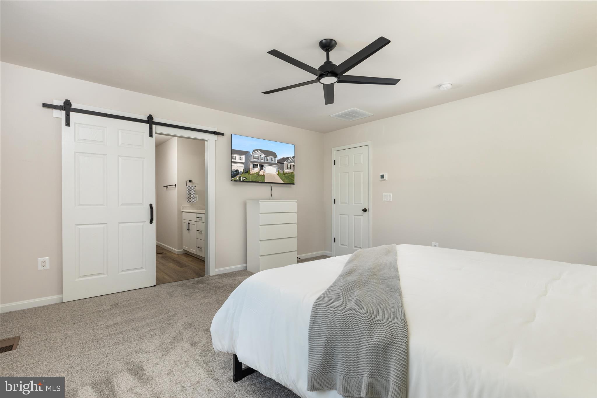 RAVEN OAKS - Residential