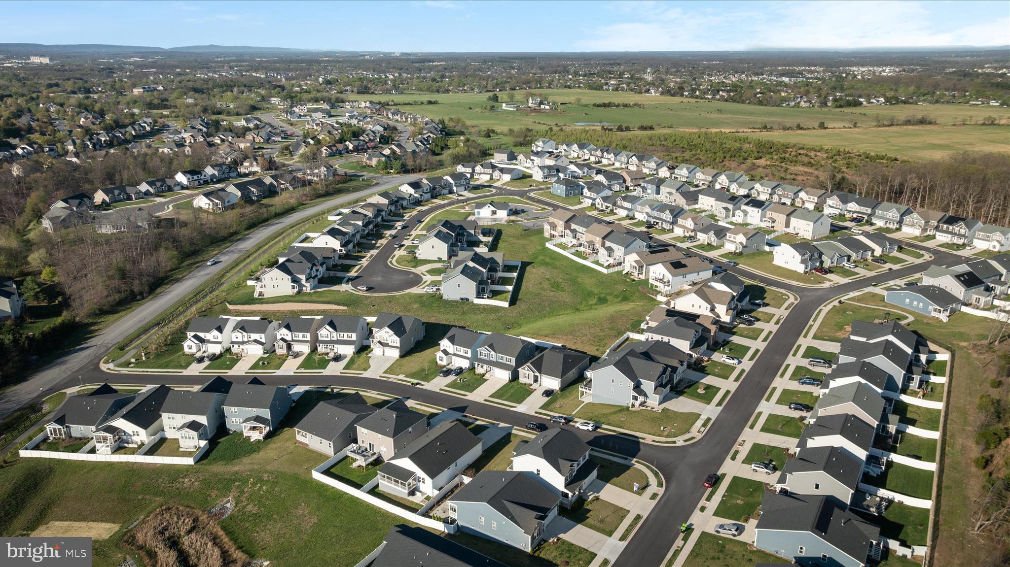 RAVEN OAKS - Residential