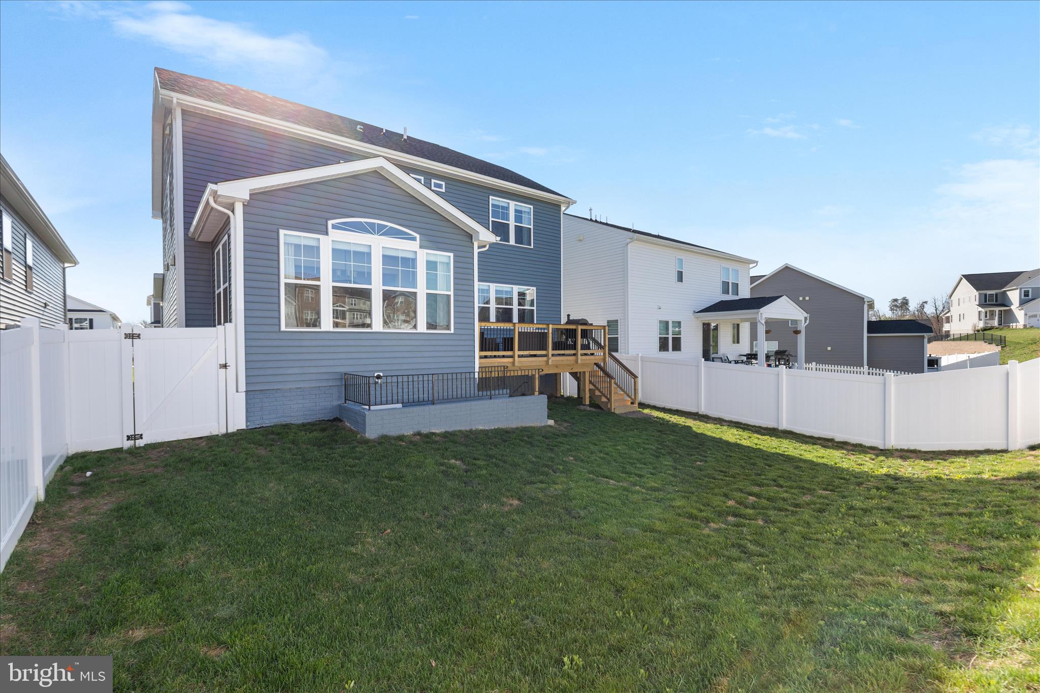 RAVEN OAKS - Residential