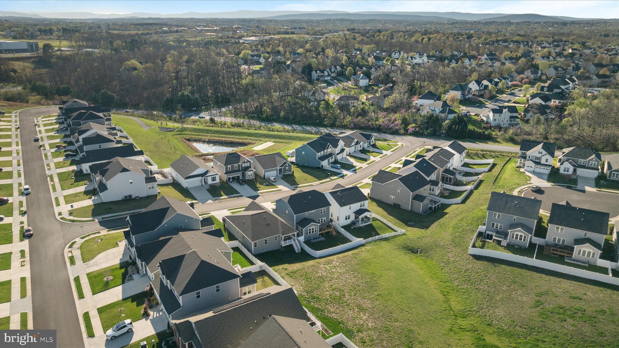RAVEN OAKS - Residential