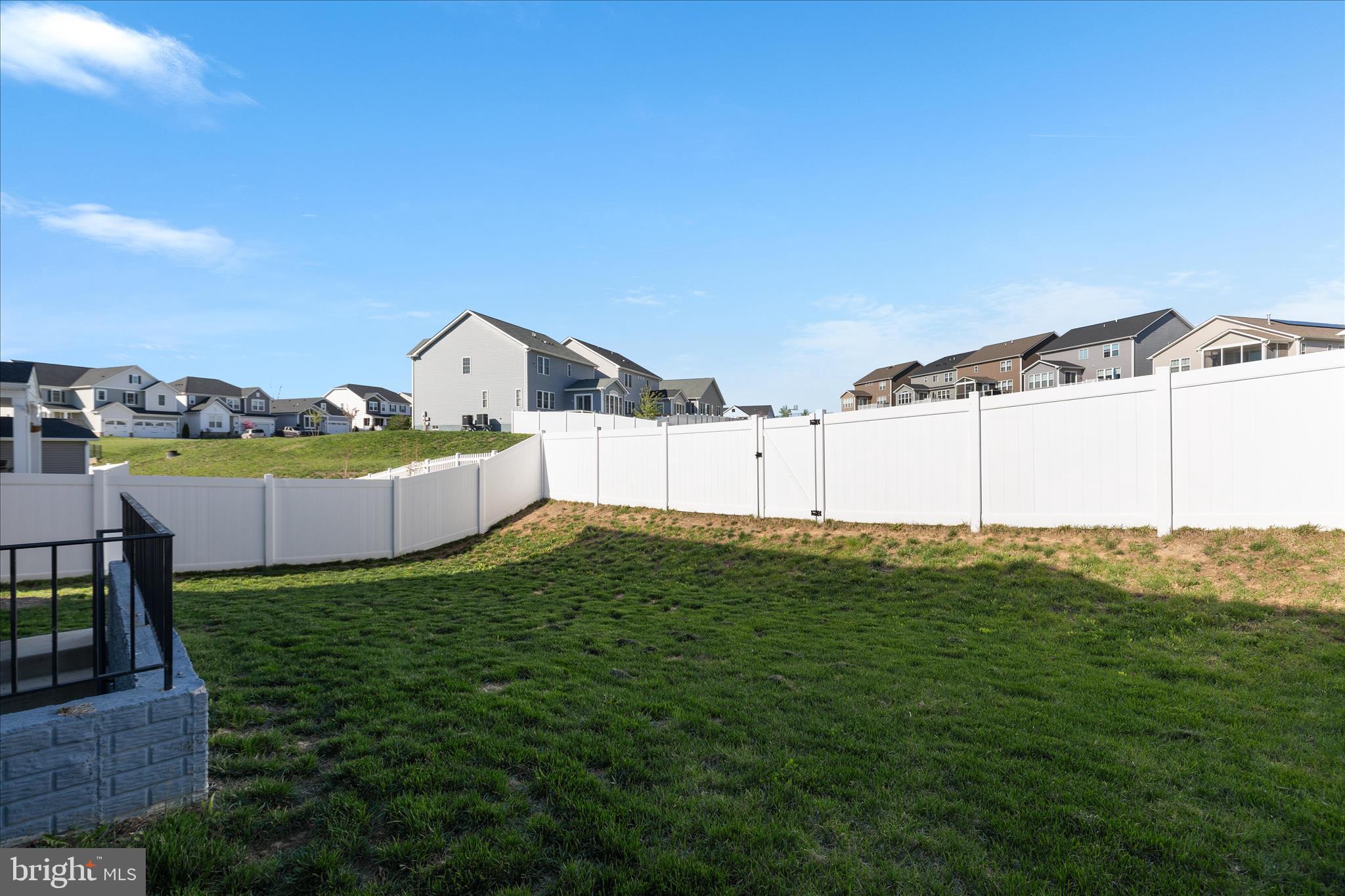 RAVEN OAKS - Residential