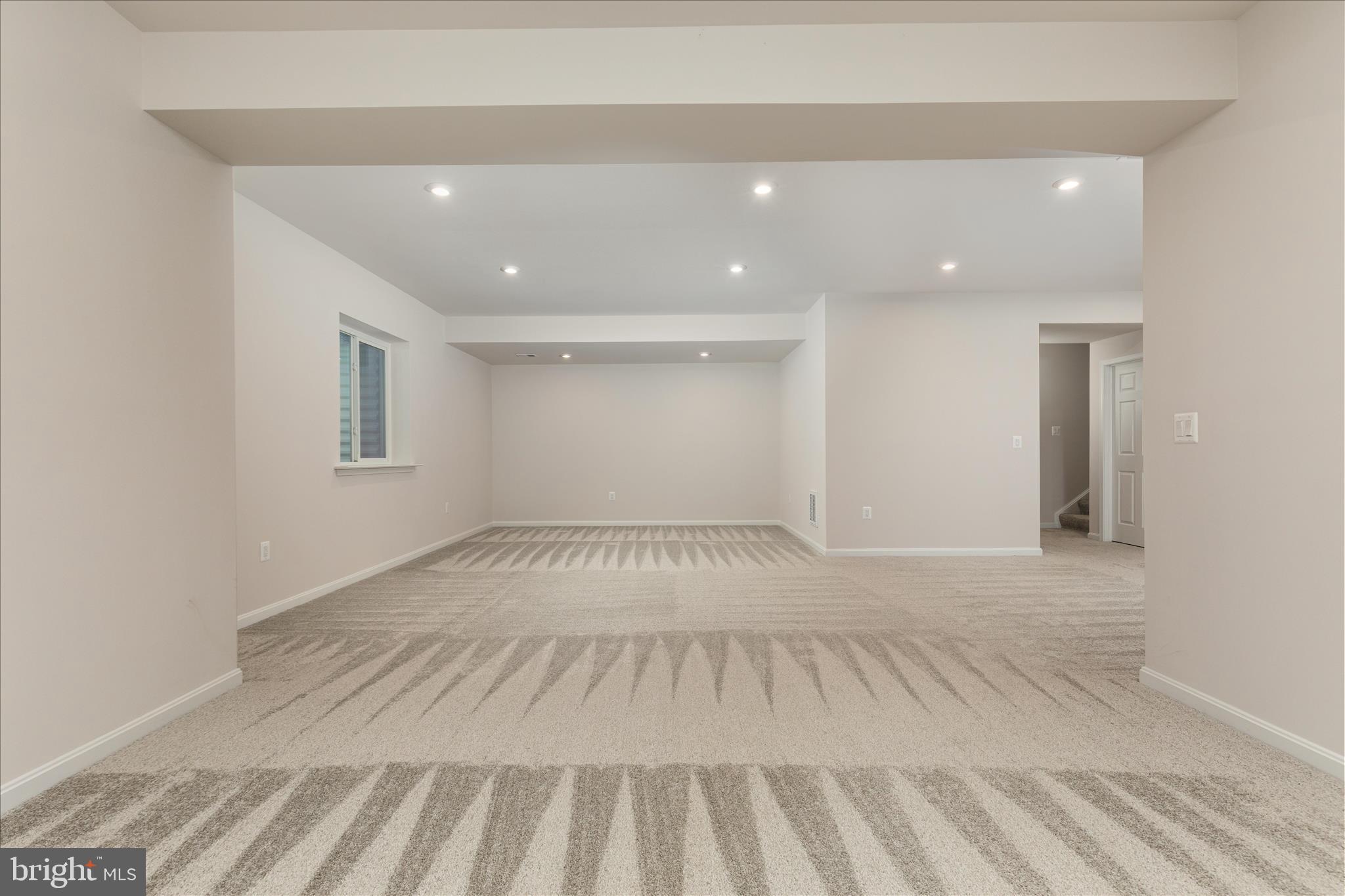 RAVEN OAKS - Residential