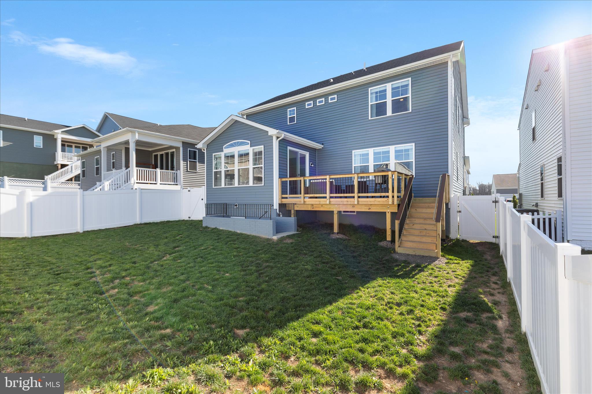 RAVEN OAKS - Residential