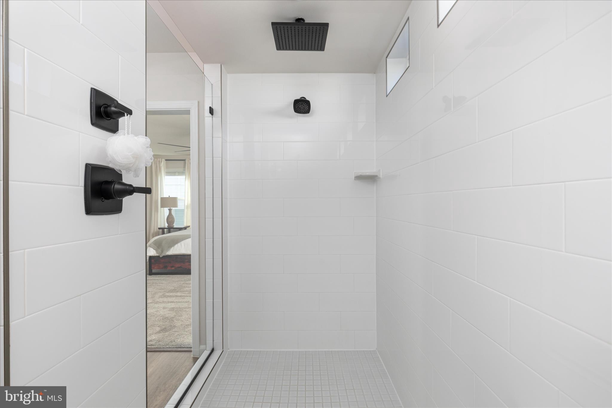 RAVEN OAKS - Residential