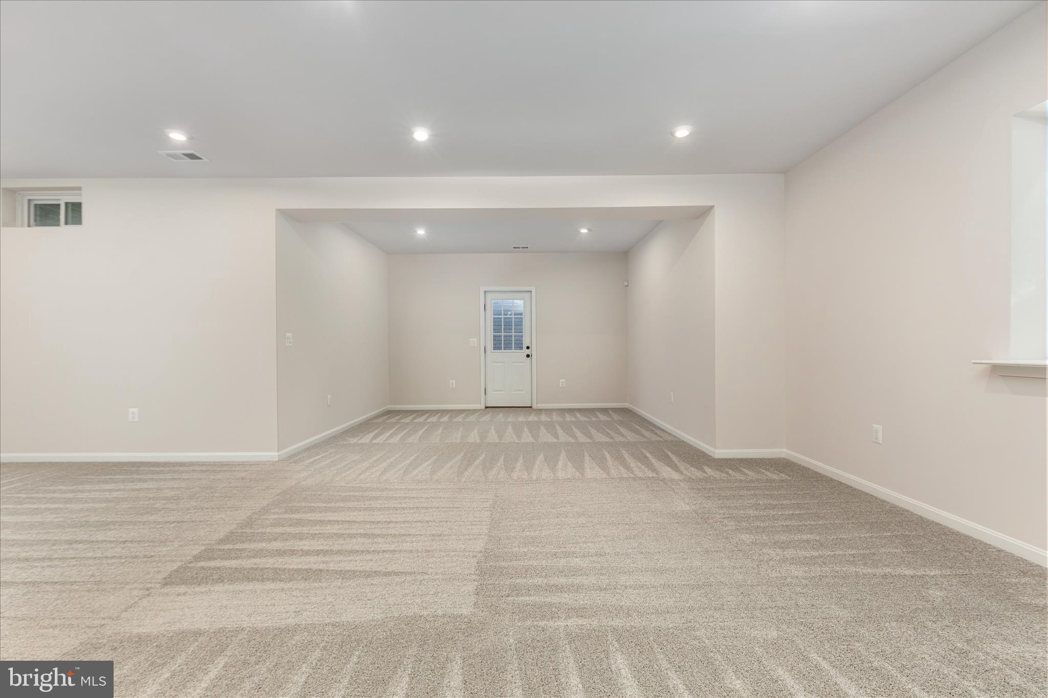 RAVEN OAKS - Residential