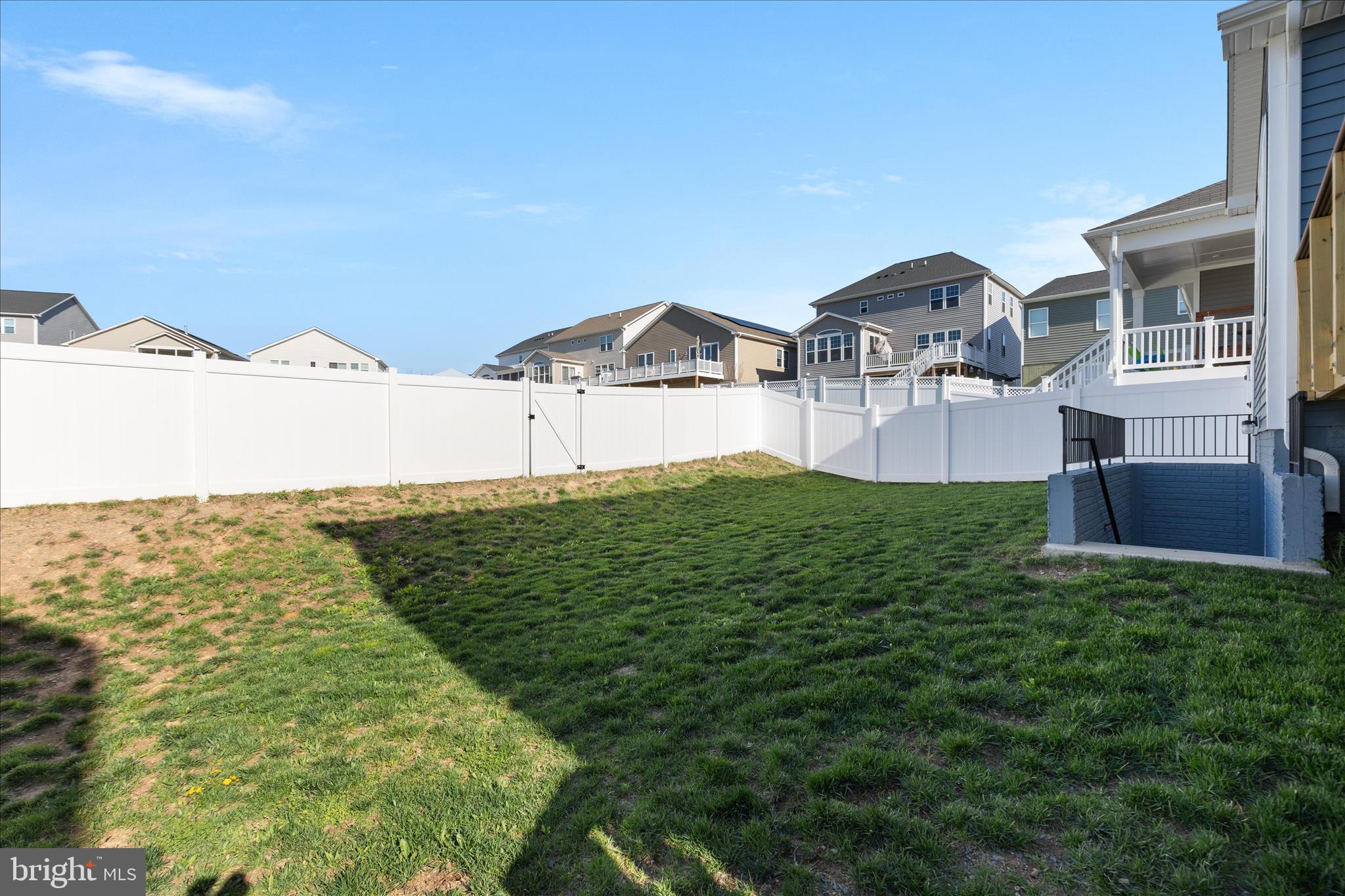 RAVEN OAKS - Residential