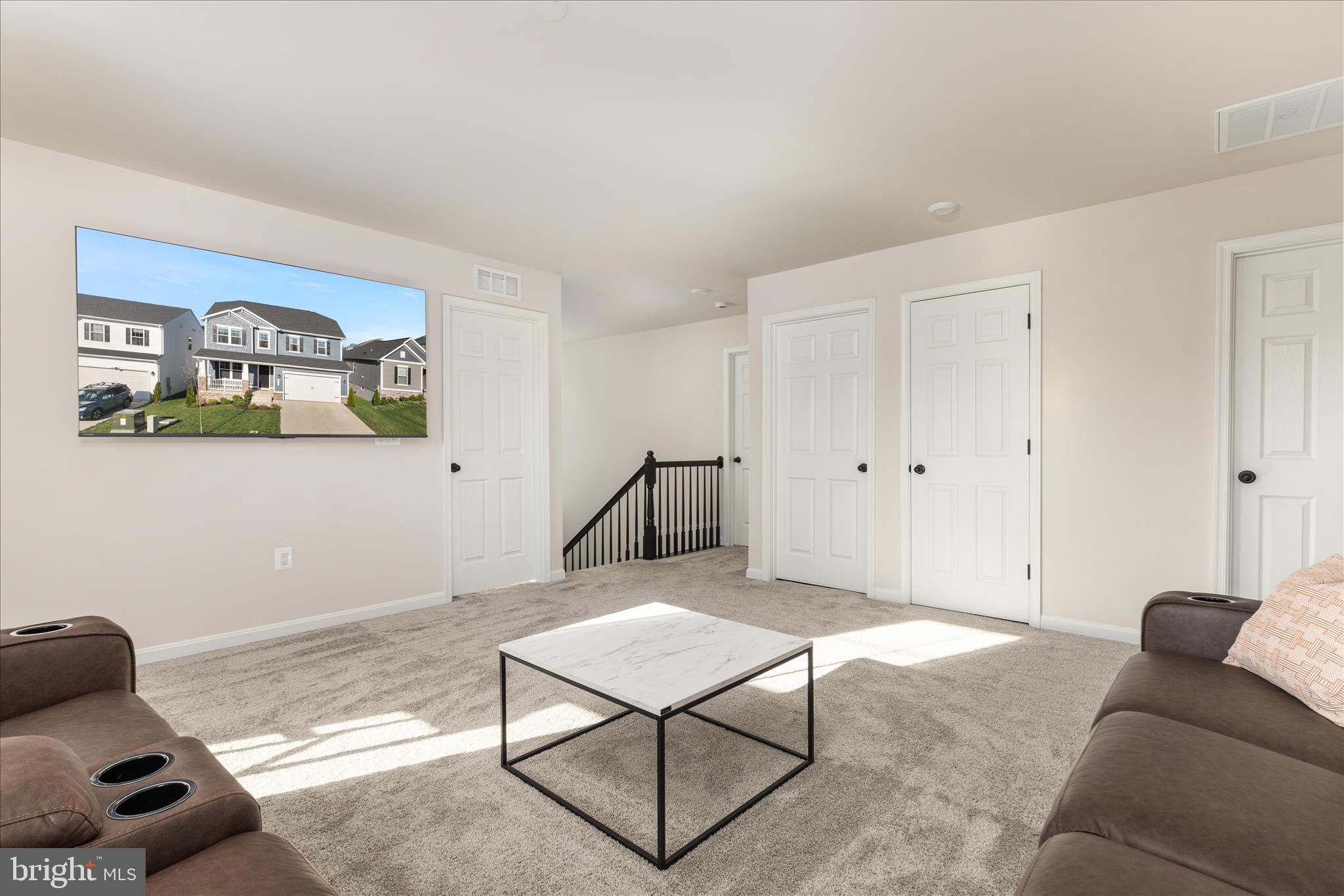 RAVEN OAKS - Residential