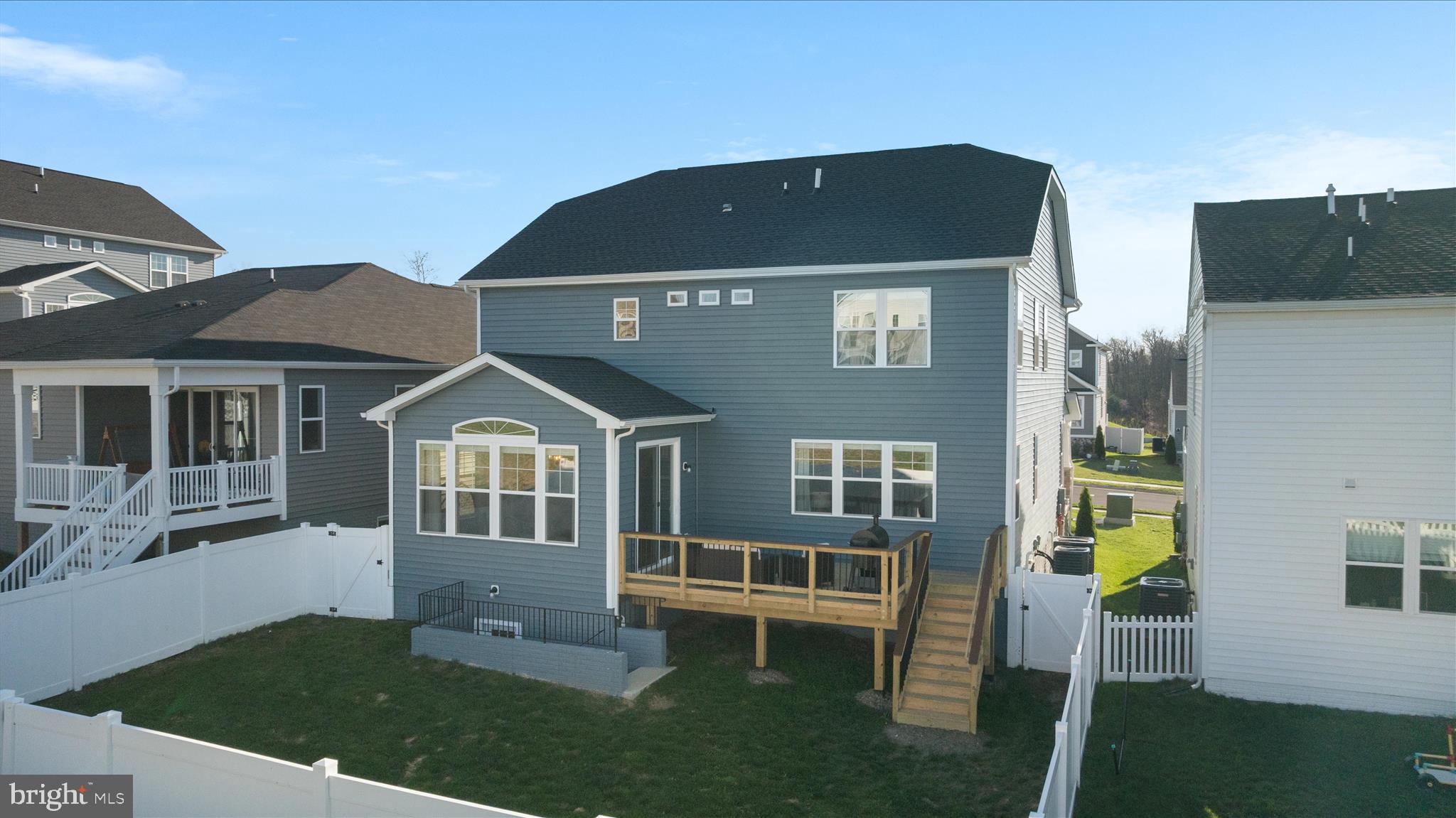 RAVEN OAKS - Residential