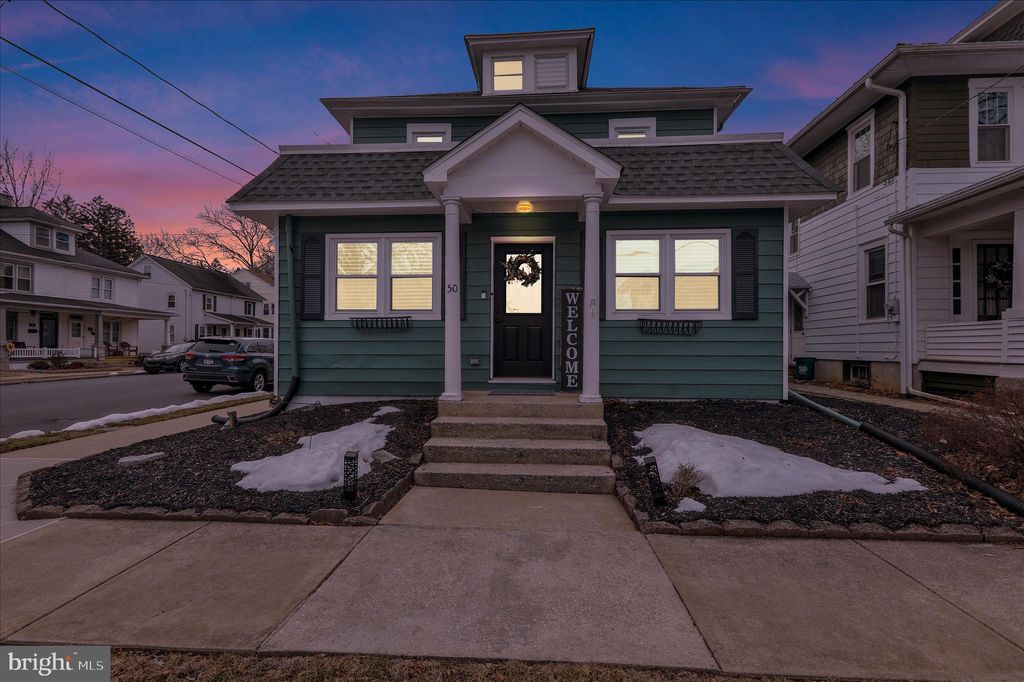 Photo of 50 E 2nd Avenue, LITITZ, PA 17543 (MLS # PALA2083966)