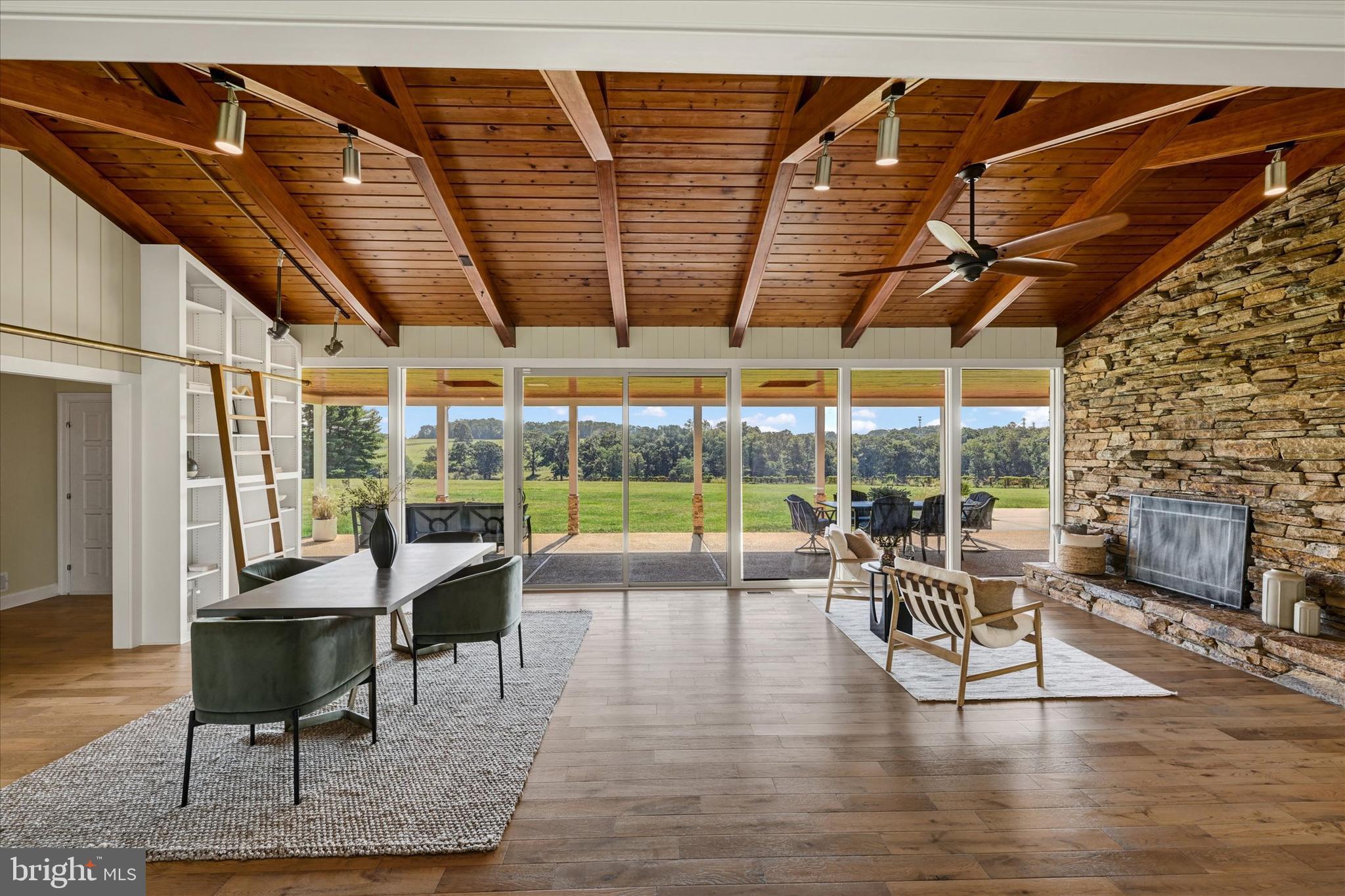 WINDY HILL FARMS - Residential