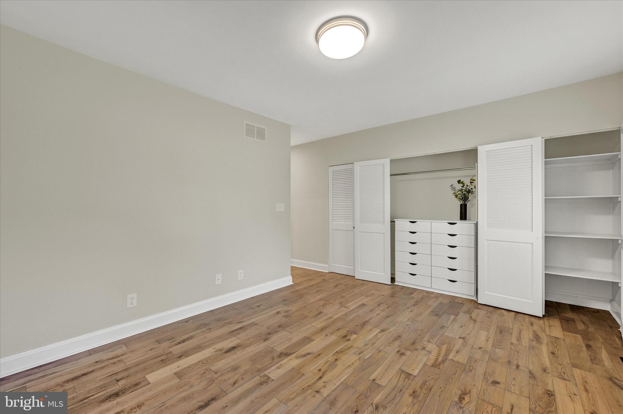 WINDY HILL FARMS - Residential