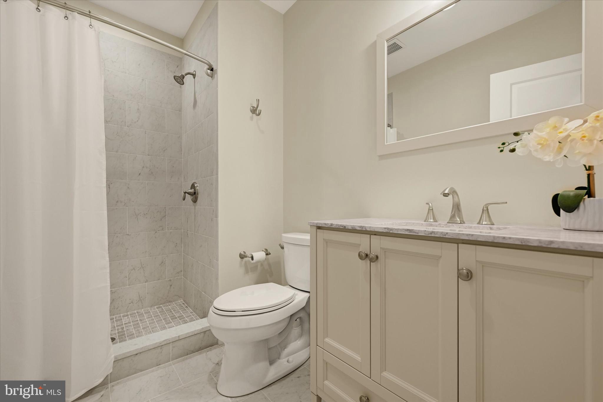 WINDY HILL FARMS - Residential