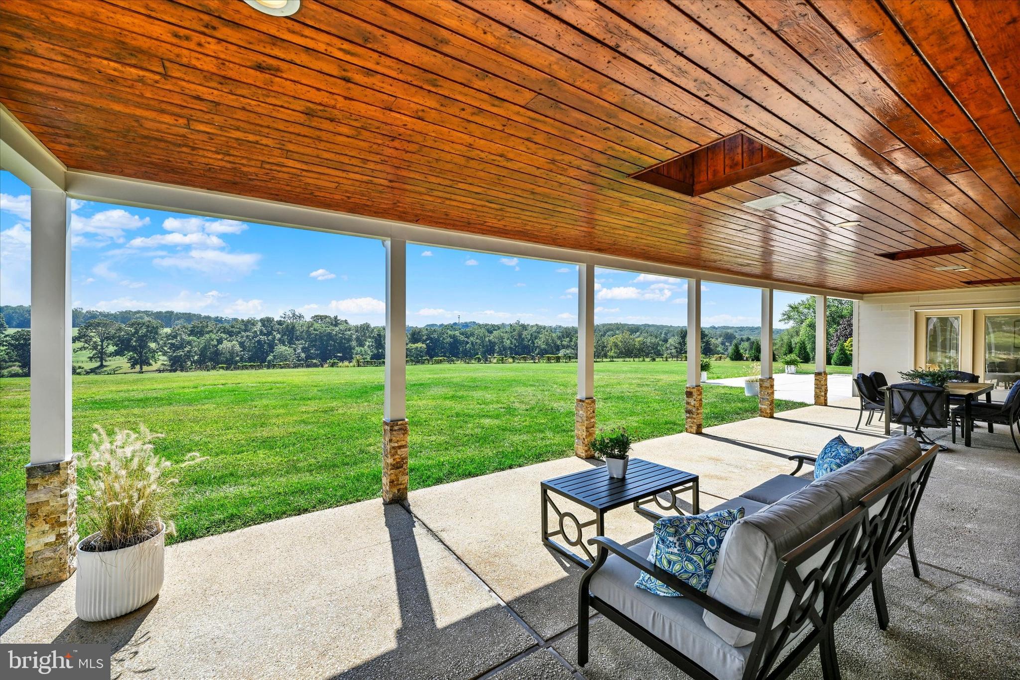 WINDY HILL FARMS - Residential