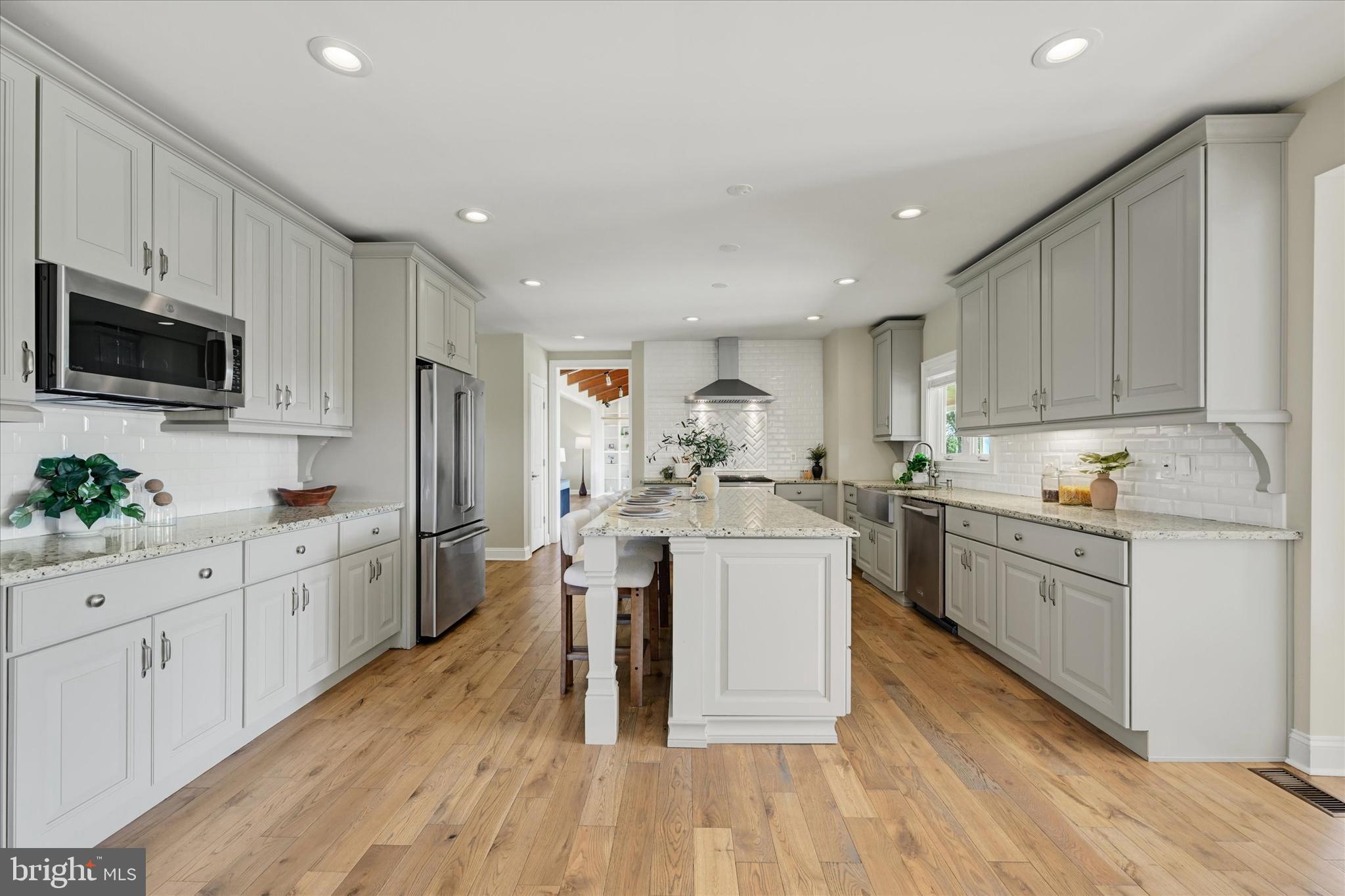 WINDY HILL FARMS - Residential