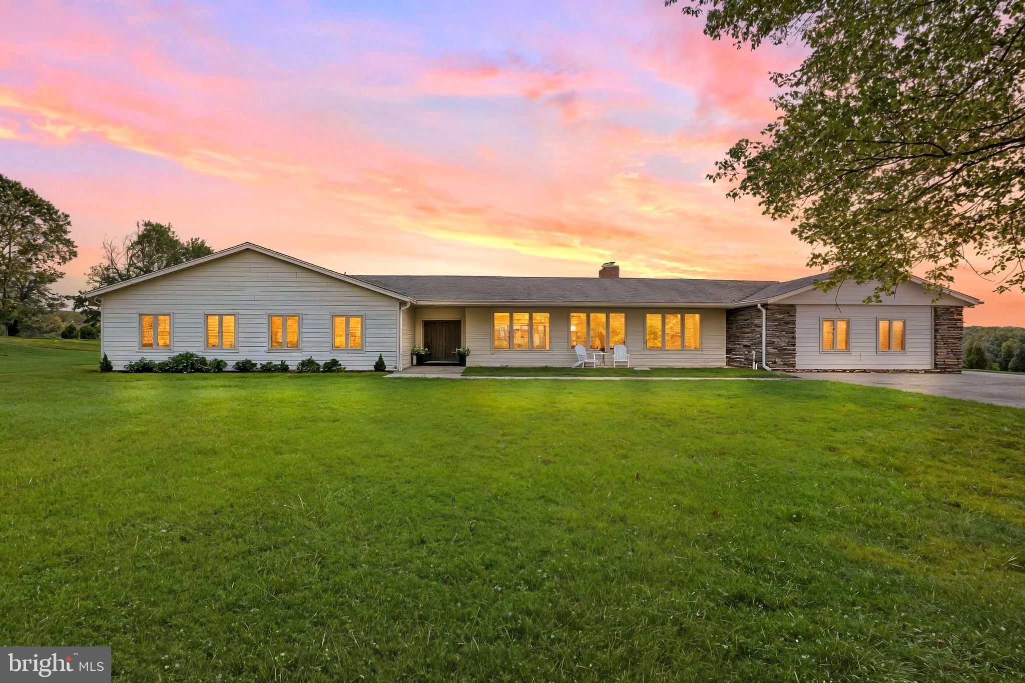 WINDY HILL FARMS - Residential