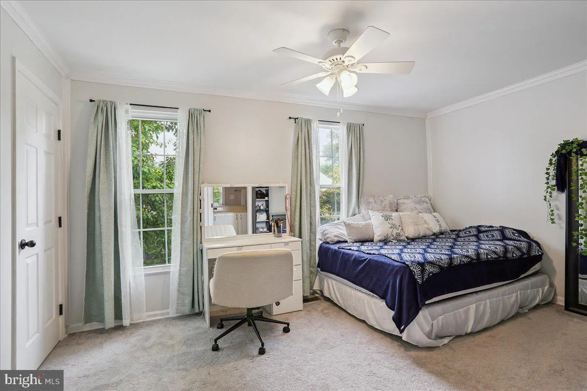 Manassas, Virginia 20110, United States, 3 Bedrooms Bedrooms, ,4 BathroomsBathrooms,Residential,Active,196232