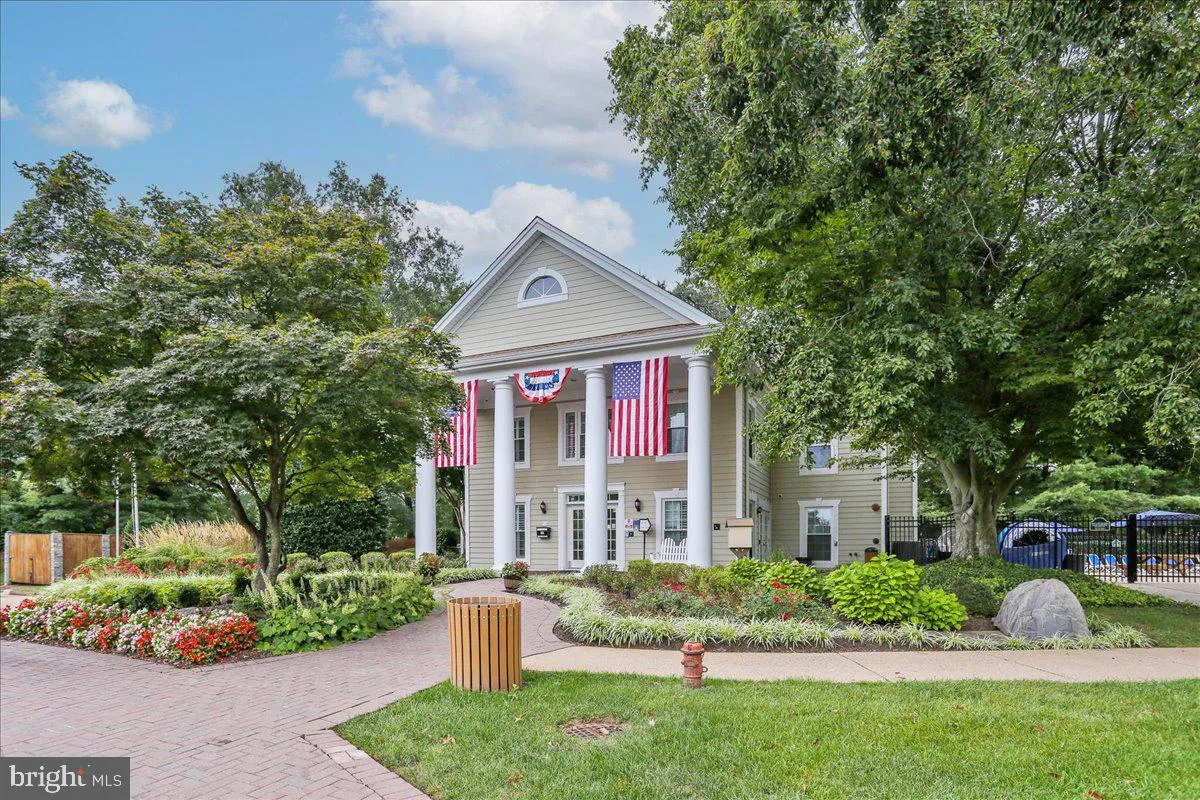 Manassas, Virginia 20110, United States, 3 Bedrooms Bedrooms, ,4 BathroomsBathrooms,Residential,Active,196232